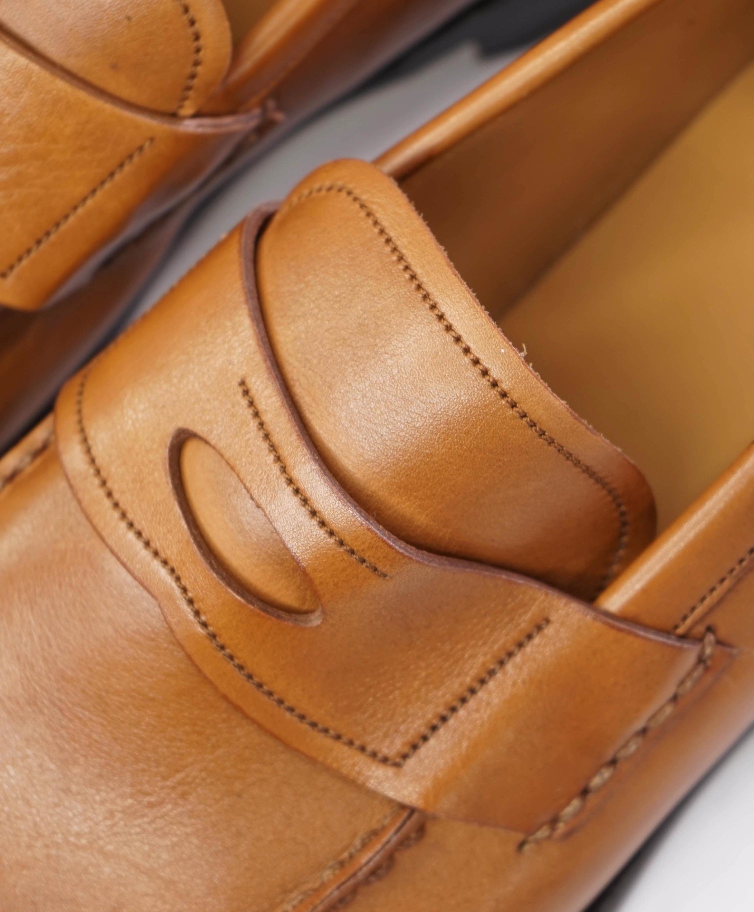 $750 Bally Light Brown Loafers Leather Footwear 9 D US (8IT)