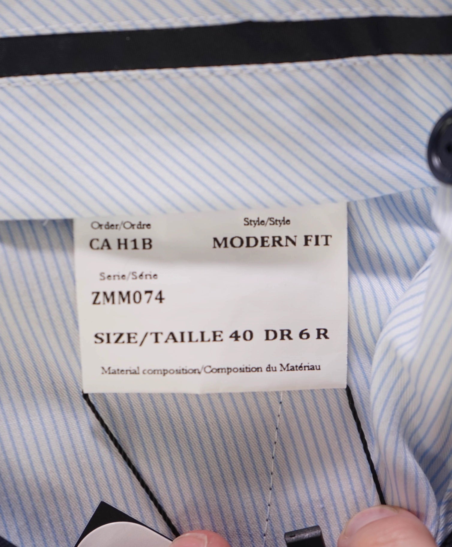 Saks Fifth Avenue Made In Italy Modern Fit Navy plaid Wool Pants 34W