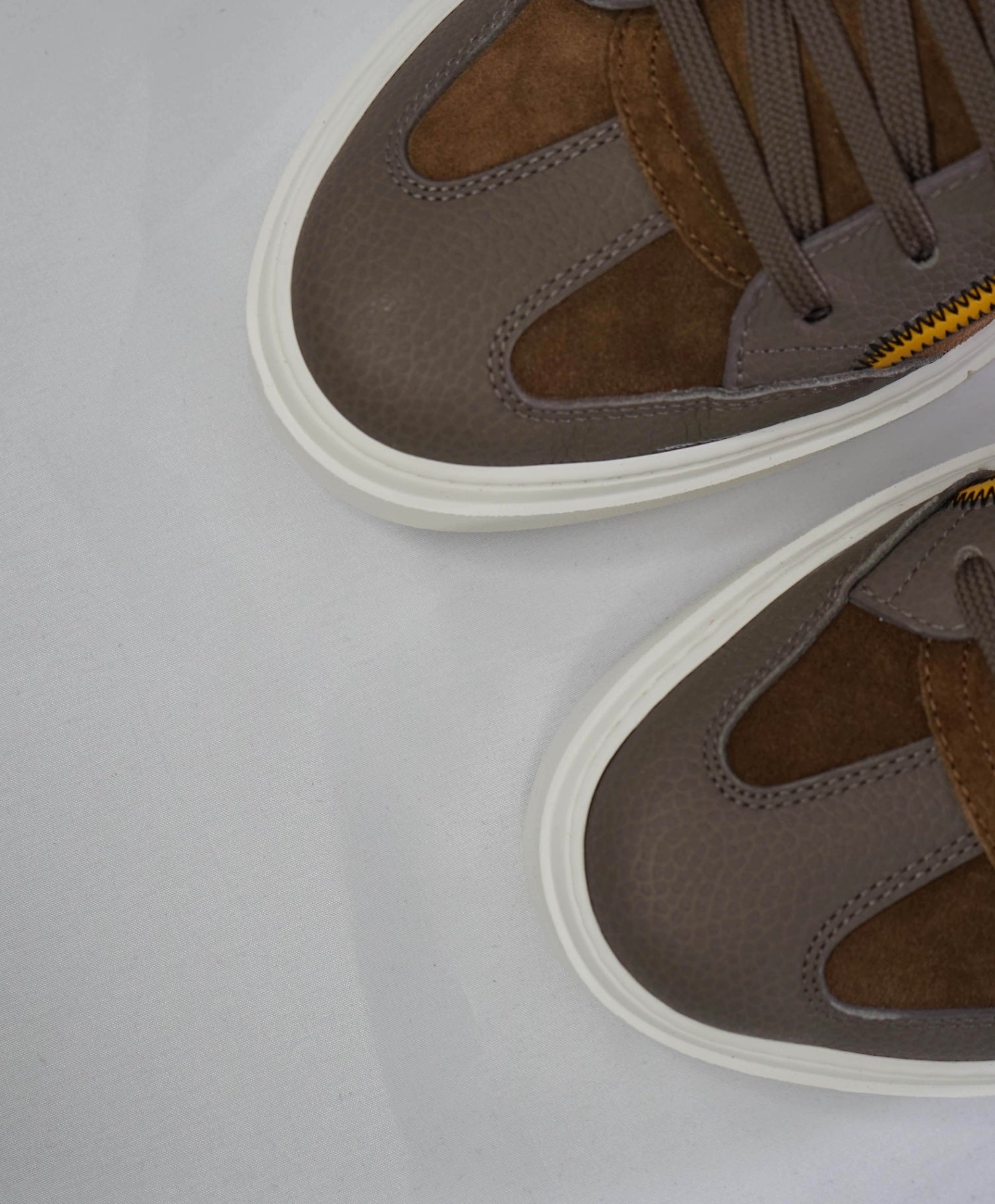 $795 SALVATORE FERRAGAMO - *BORG 5* Brown Gancini Sneaker - 9.5 M US