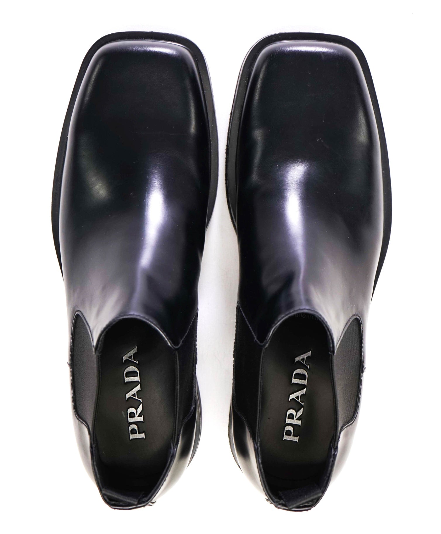 $1,320 Prada Brushed Leather Chelsea Boots Black Leather 8.5US (7.5UK)