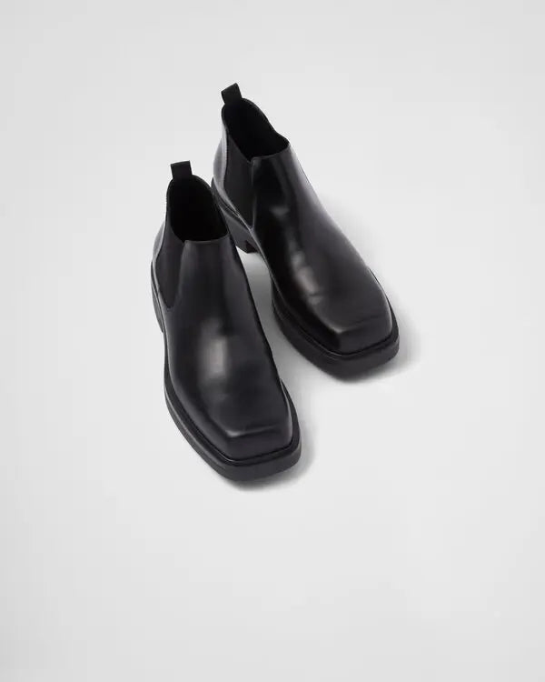 $1,320 Prada Brushed Leather Chelsea Boots Black Leather 8.5US (7.5UK)