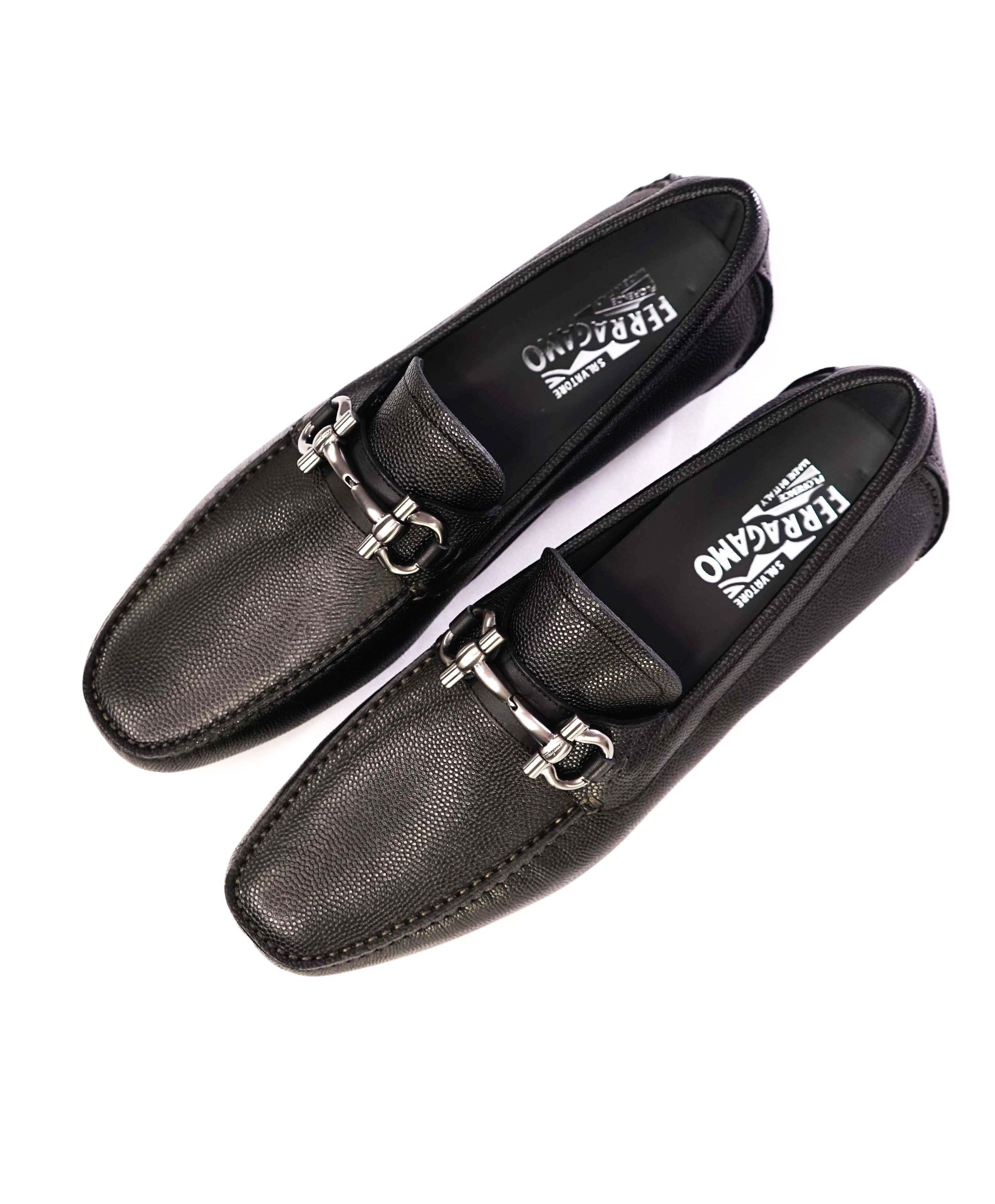$800 FERRAGAMO "PARIGI" Black Pebbled Leather Loafer 9 D (42 EU)