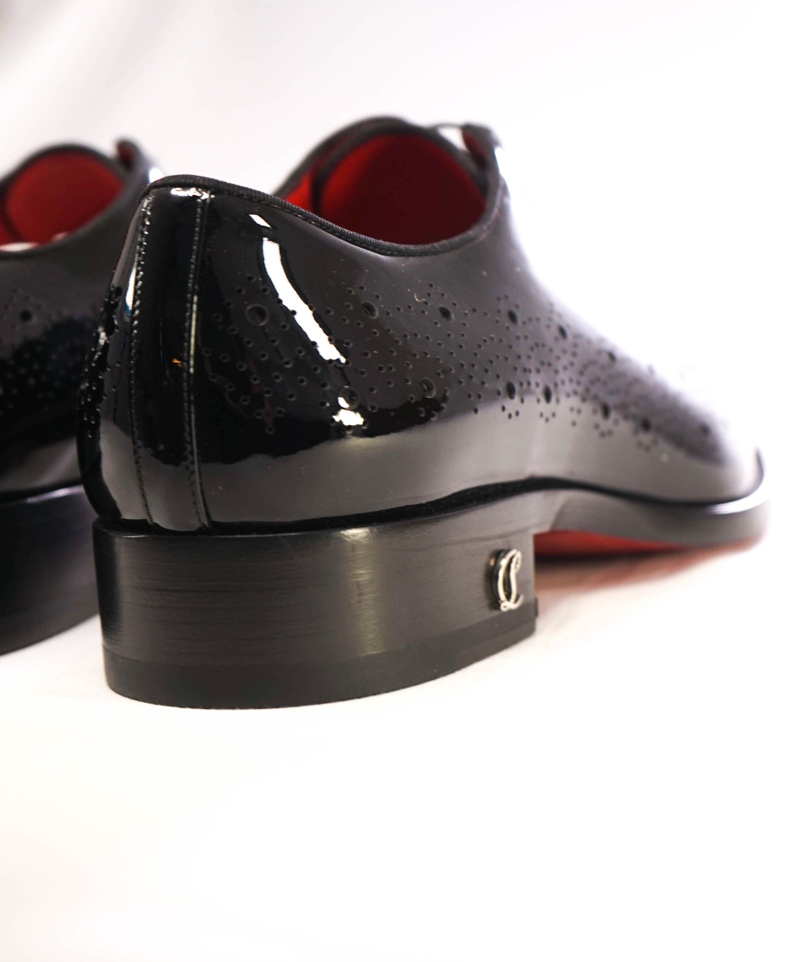 $1,200 CHRISTIAN LOUBOUTIN - *CORTEOBELLO* Patent Brogue Oxfords 8.5 US (EU41.5)