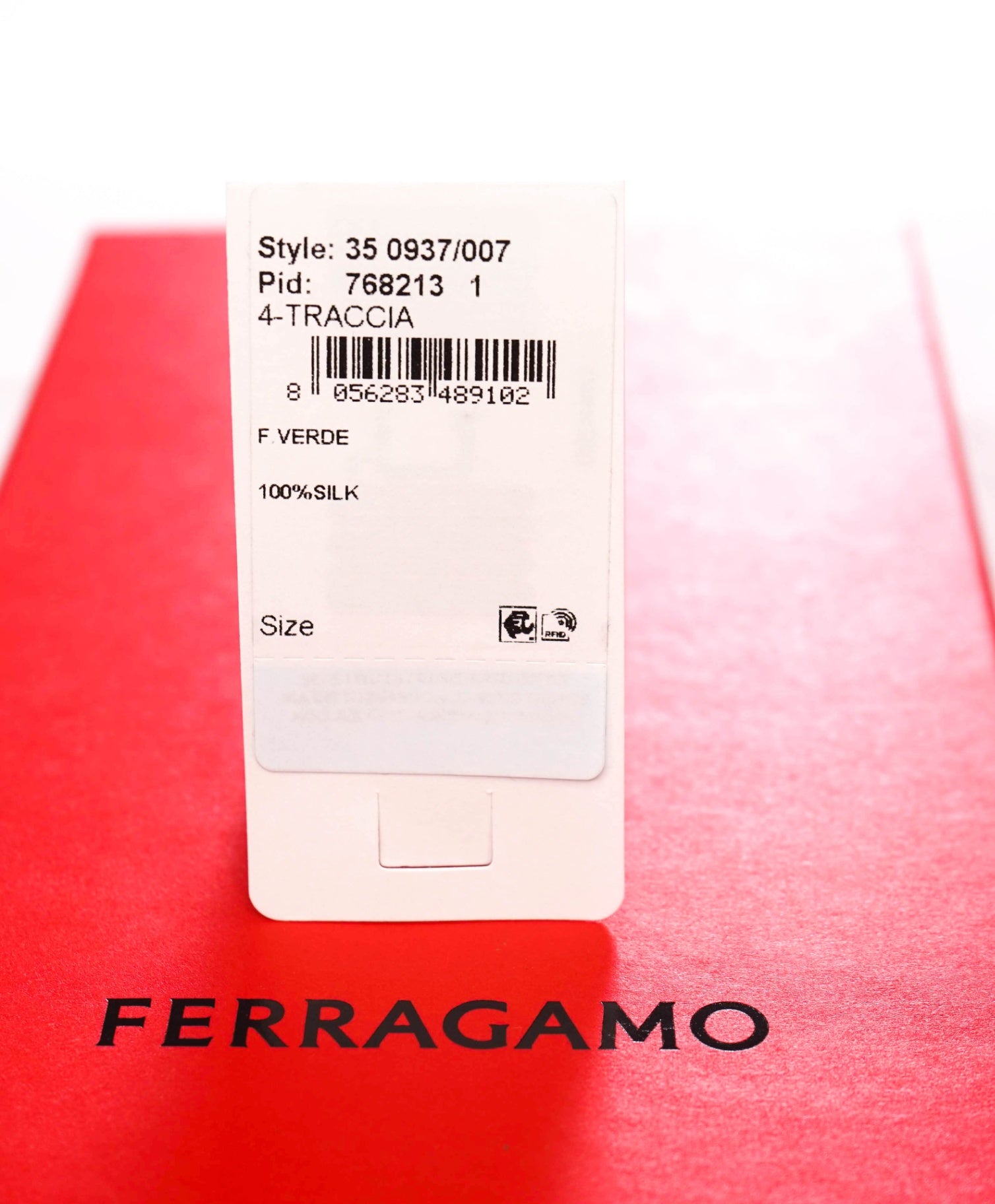 $220 Ferragamo Green Gancini Silk Tie 3.25"