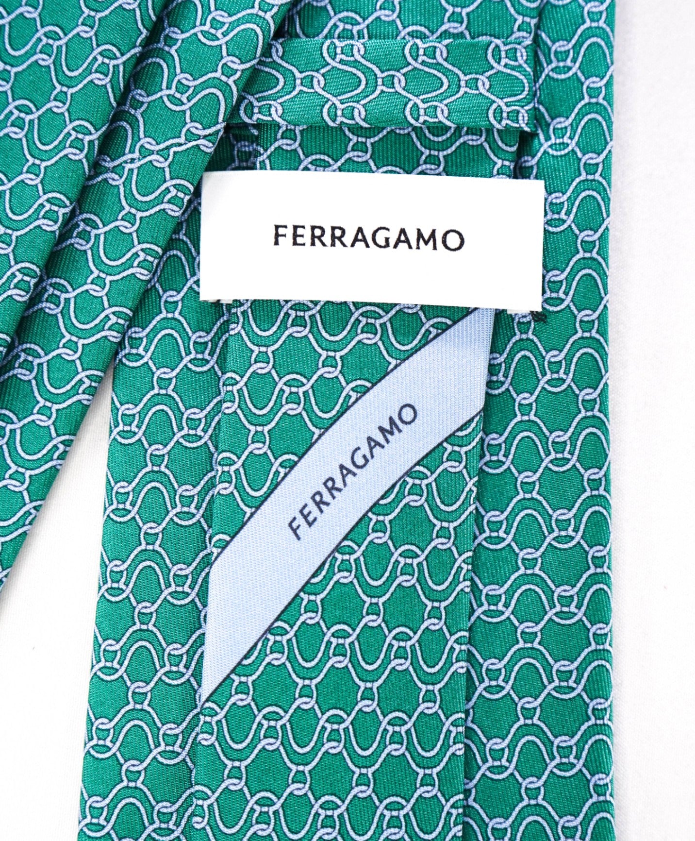 $220 Ferragamo Green Gancini Silk Tie 3.25"