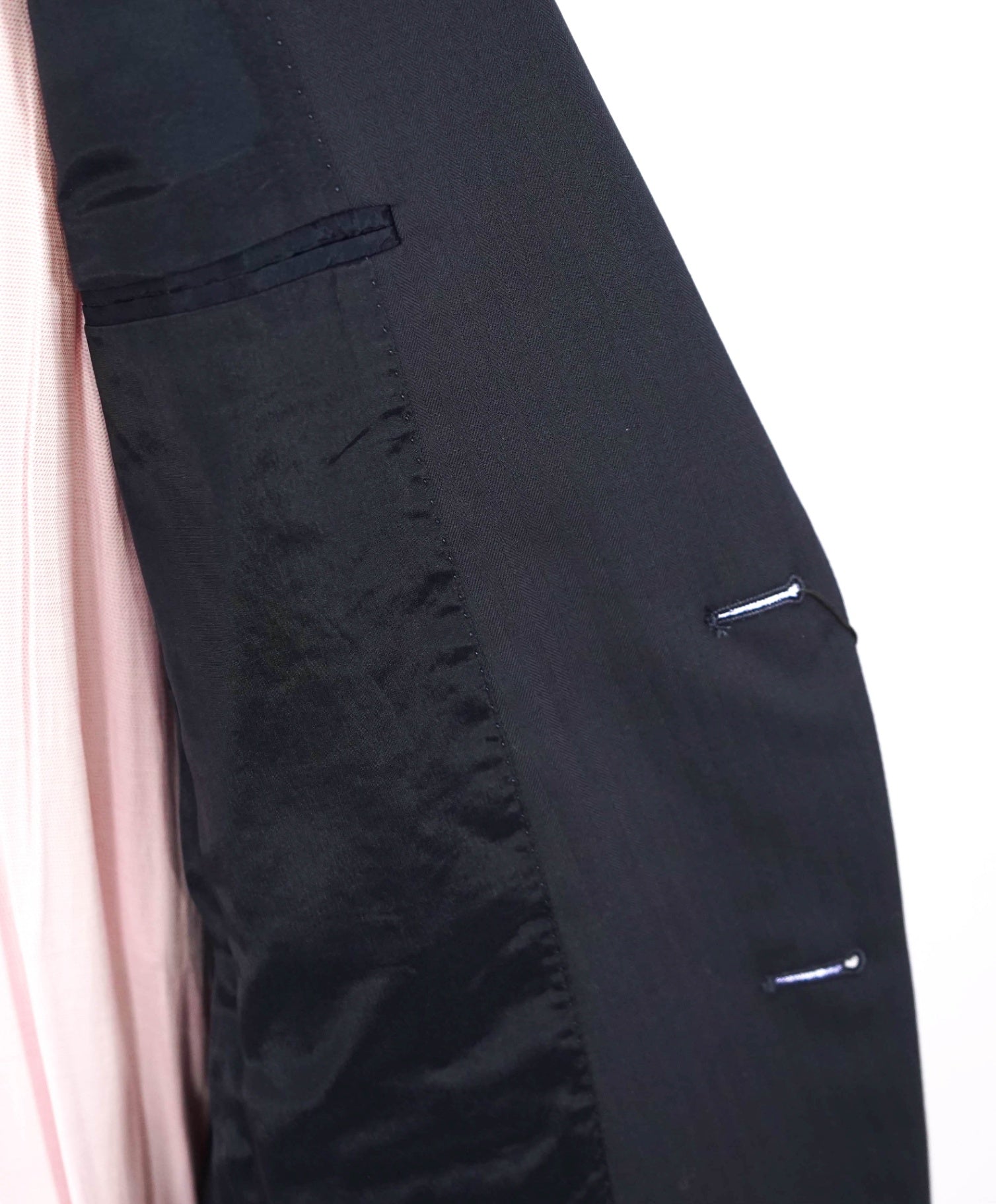 $5,000 GIORGIO ARMANI - "1/1 CUSTOM" Navy Peak Herringbone Suit 38R