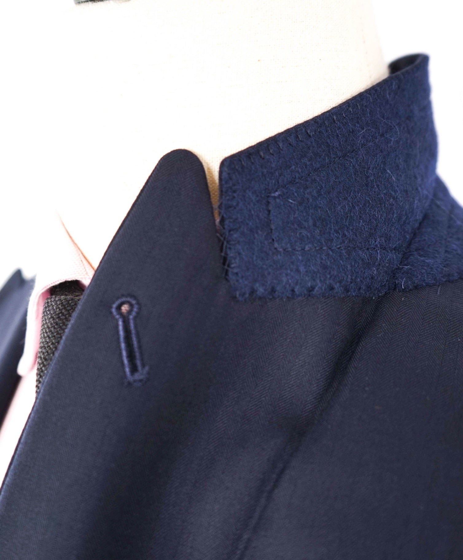 $5,000 GIORGIO ARMANI - "1/1 CUSTOM" Navy Peak Herringbone Suit 38R