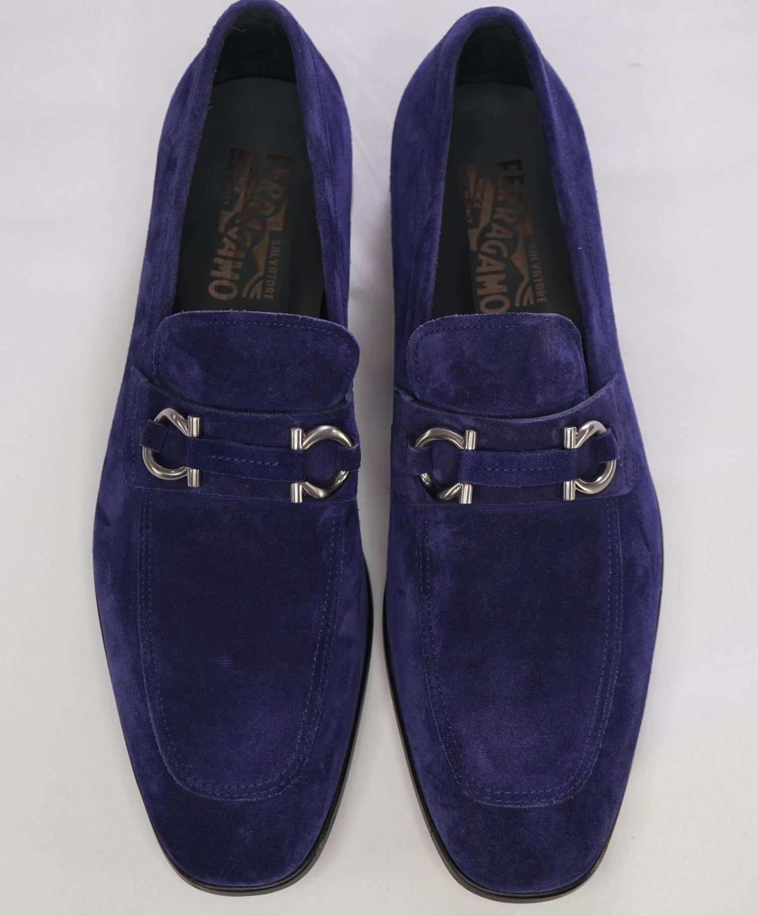 $850 Salvatore Ferragamo "FELICE" Blue Suede Loafers 9.5D