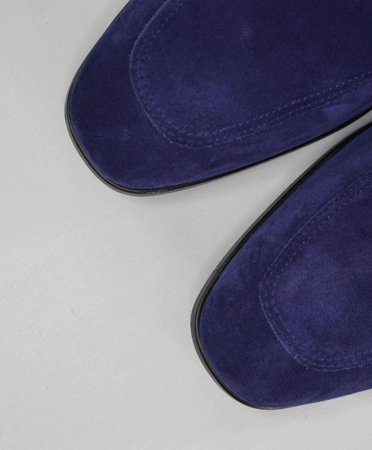 $850 Salvatore Ferragamo "FELICE" Blue Suede Loafers 9.5D