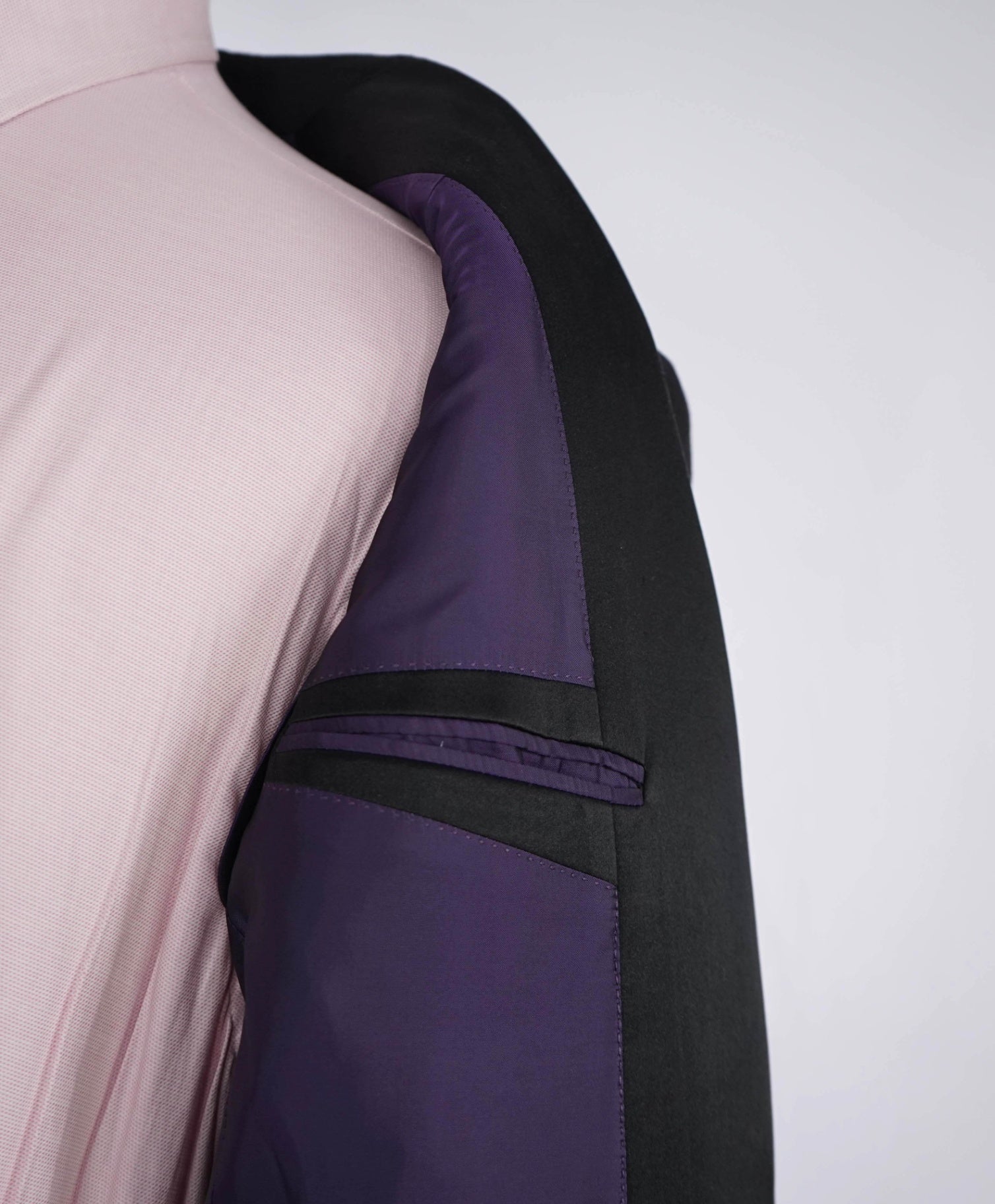 $3,495 RALPH LAUREN PURPLE LABEL - Black Peak Lapel Dinner Jacket 38R