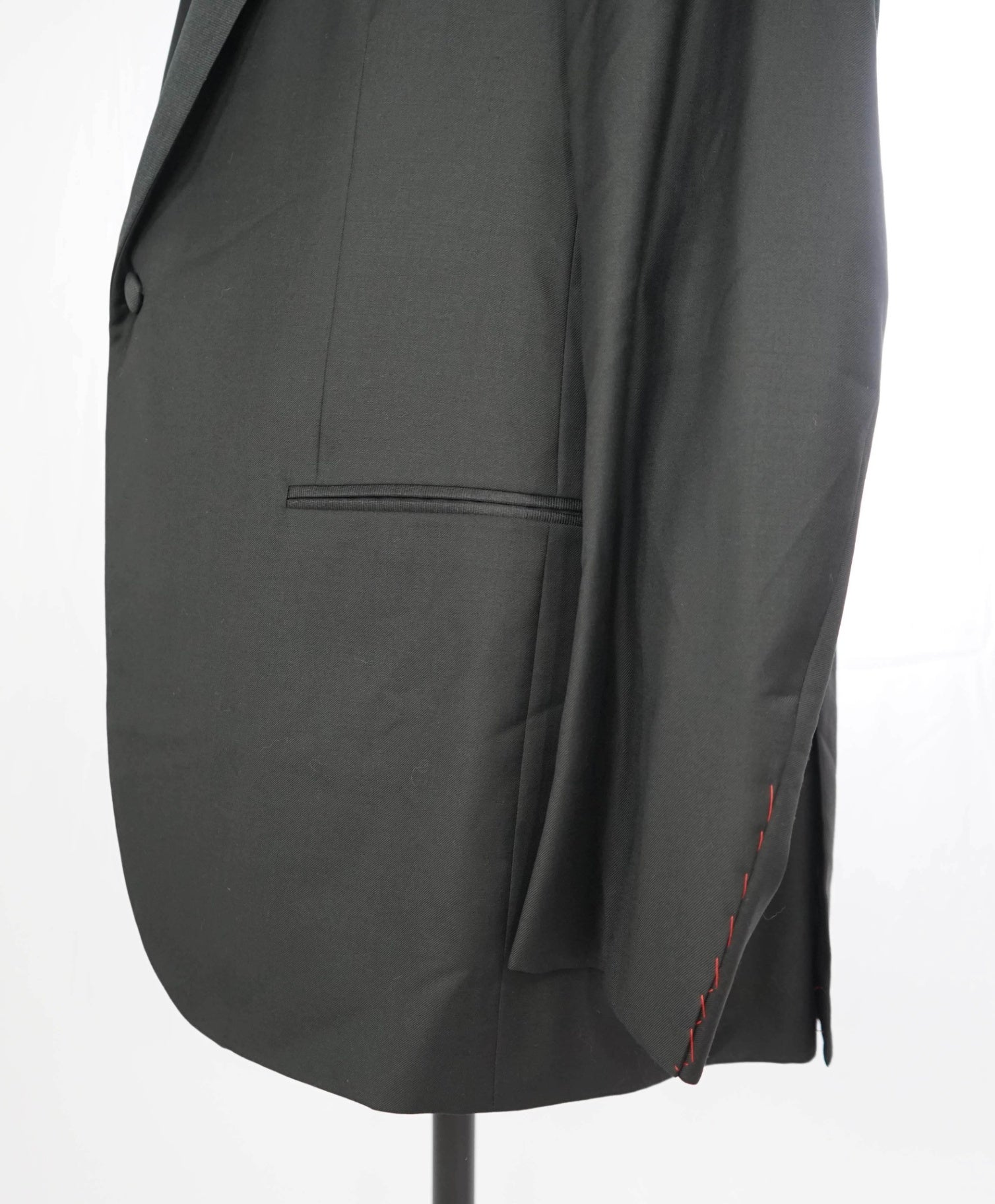 $4,595 ISAIA - "AQUASPIDER" Satin PEAK LAPEL Black Wool Tuxedo 48R