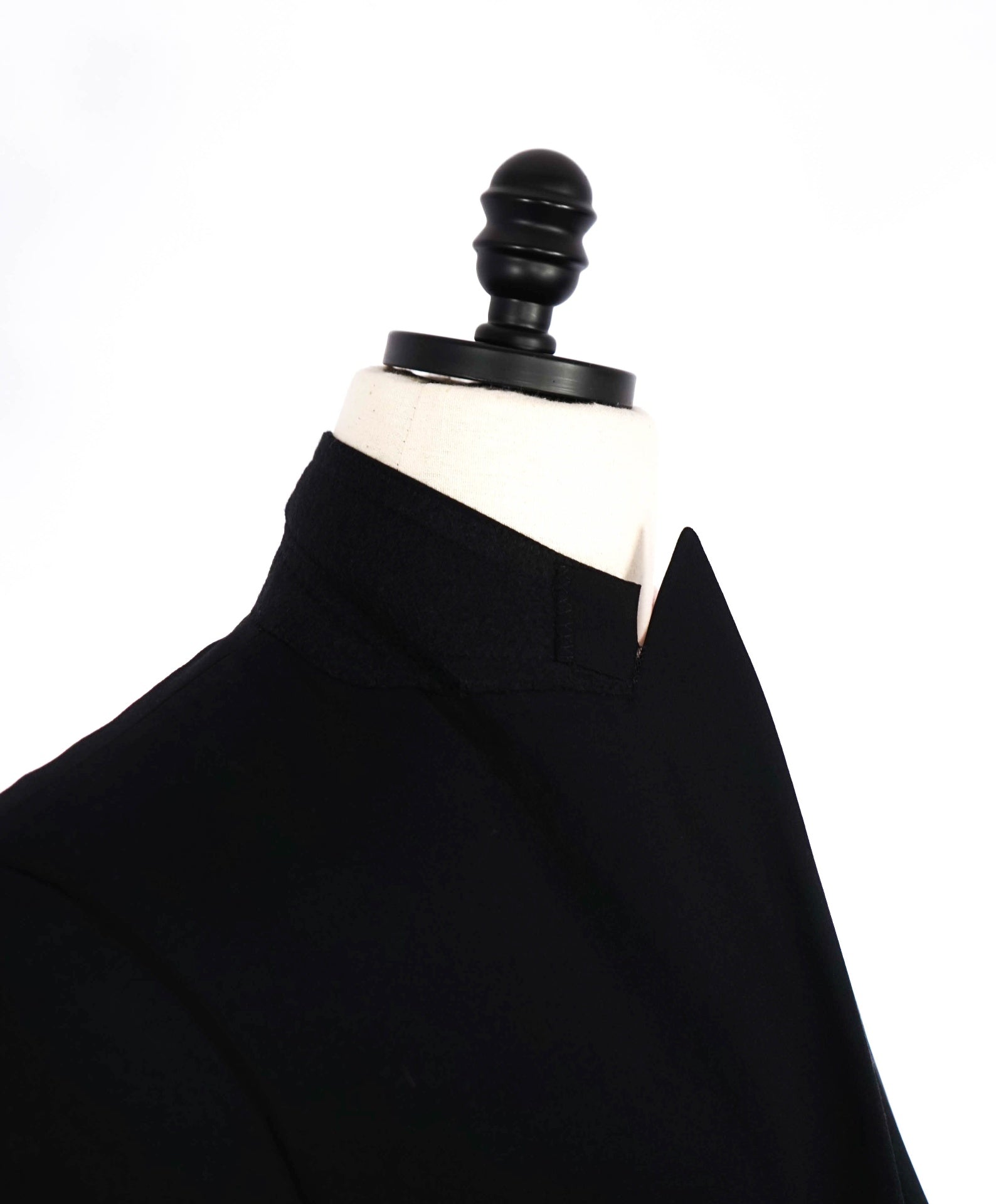 $3,495 RALPH LAUREN PURPLE LABEL - Black Peak Lapel Dinner Jacket 38R