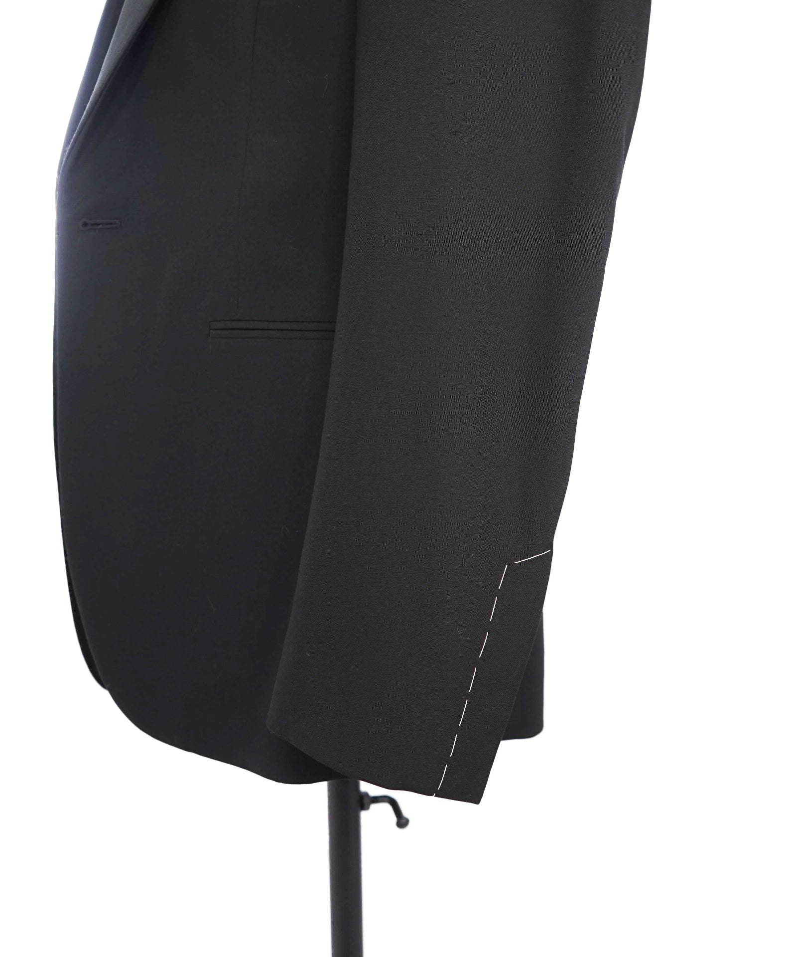 $3,495 RALPH LAUREN PURPLE LABEL - Black Peak Lapel Dinner Jacket 38R