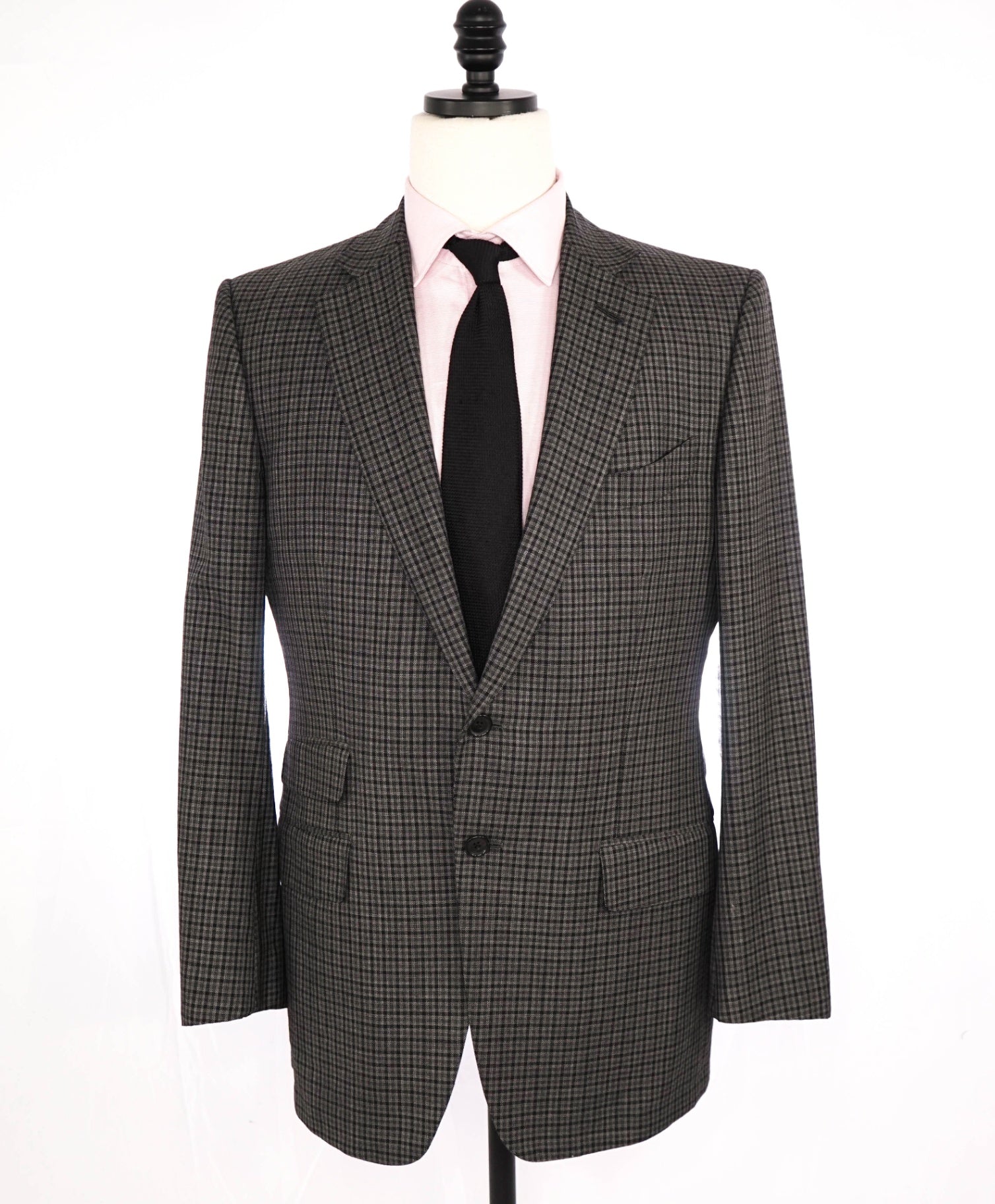 $5,970 TOM FORD - 2-Piece "FIT Y" Gray Gingham Check Suit - 42R
