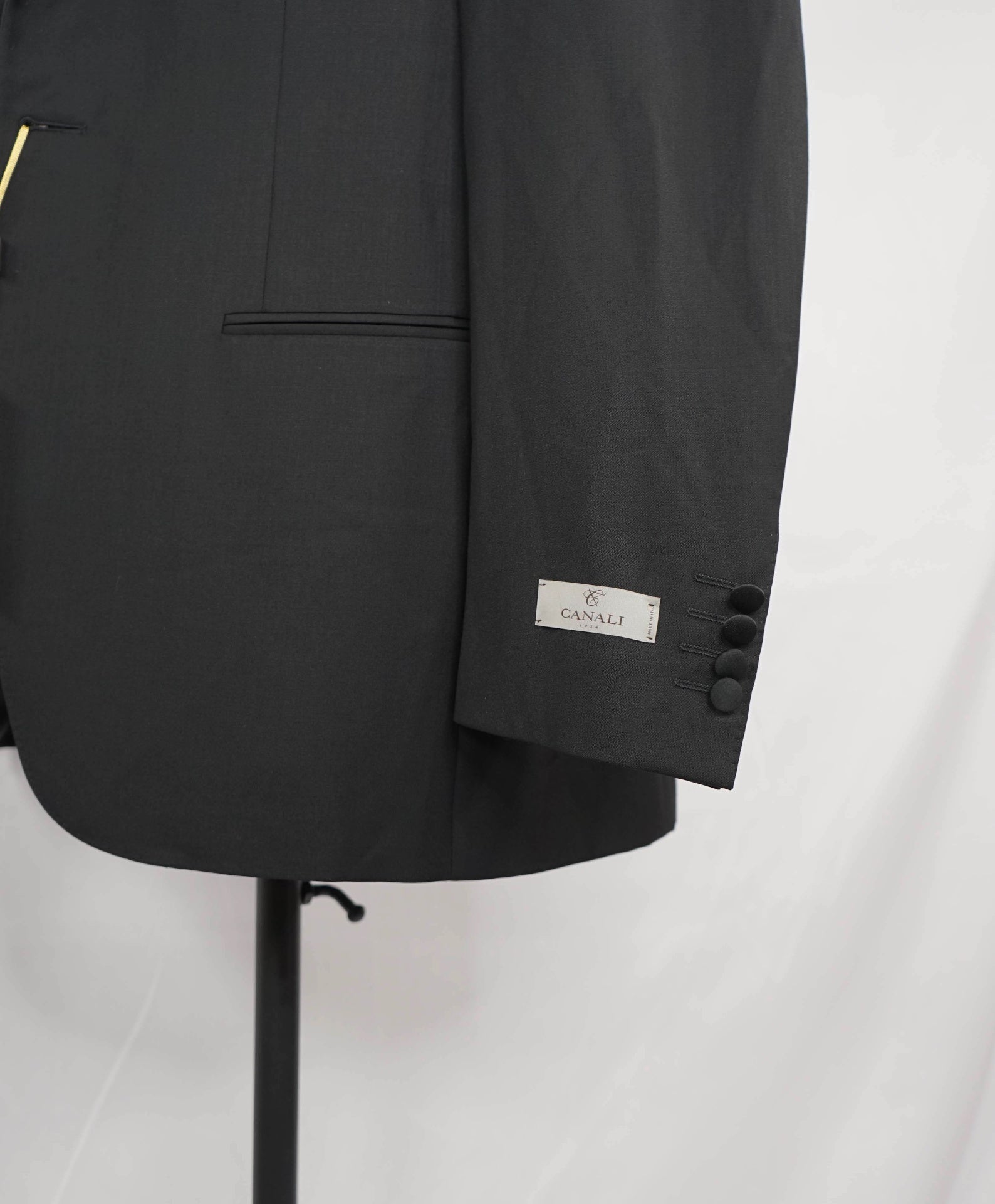$2,195 CANALI - Black *CLOSET STAPLE* Notch Lapel Tuxedo Suit - 44R