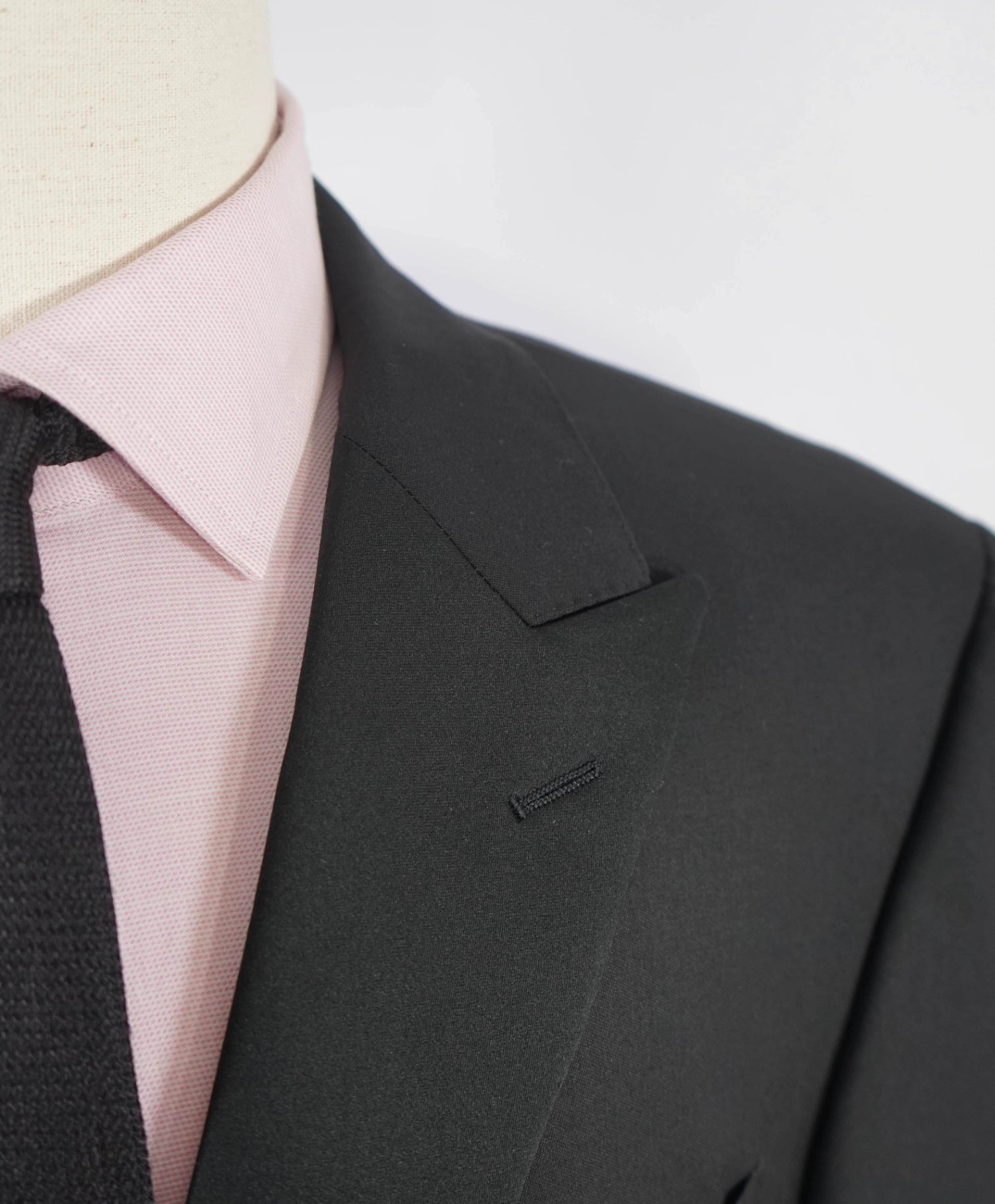 $2,195 CANALI - Black *CLOSET STAPLE* Notch Lapel Tuxedo Suit - 44R