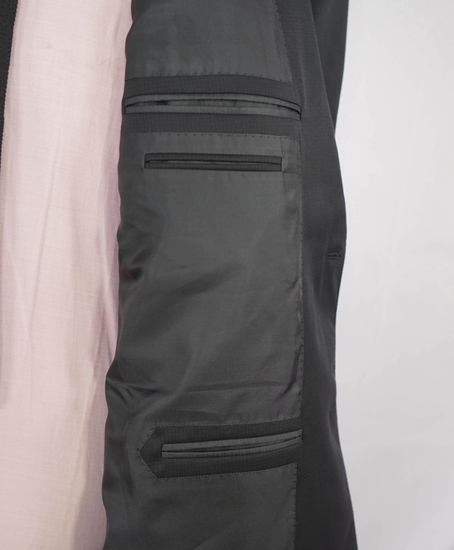 $4,950 ERMENEGILDO ZEGNA "Multiseason" Black Micro Wool Suit 46R