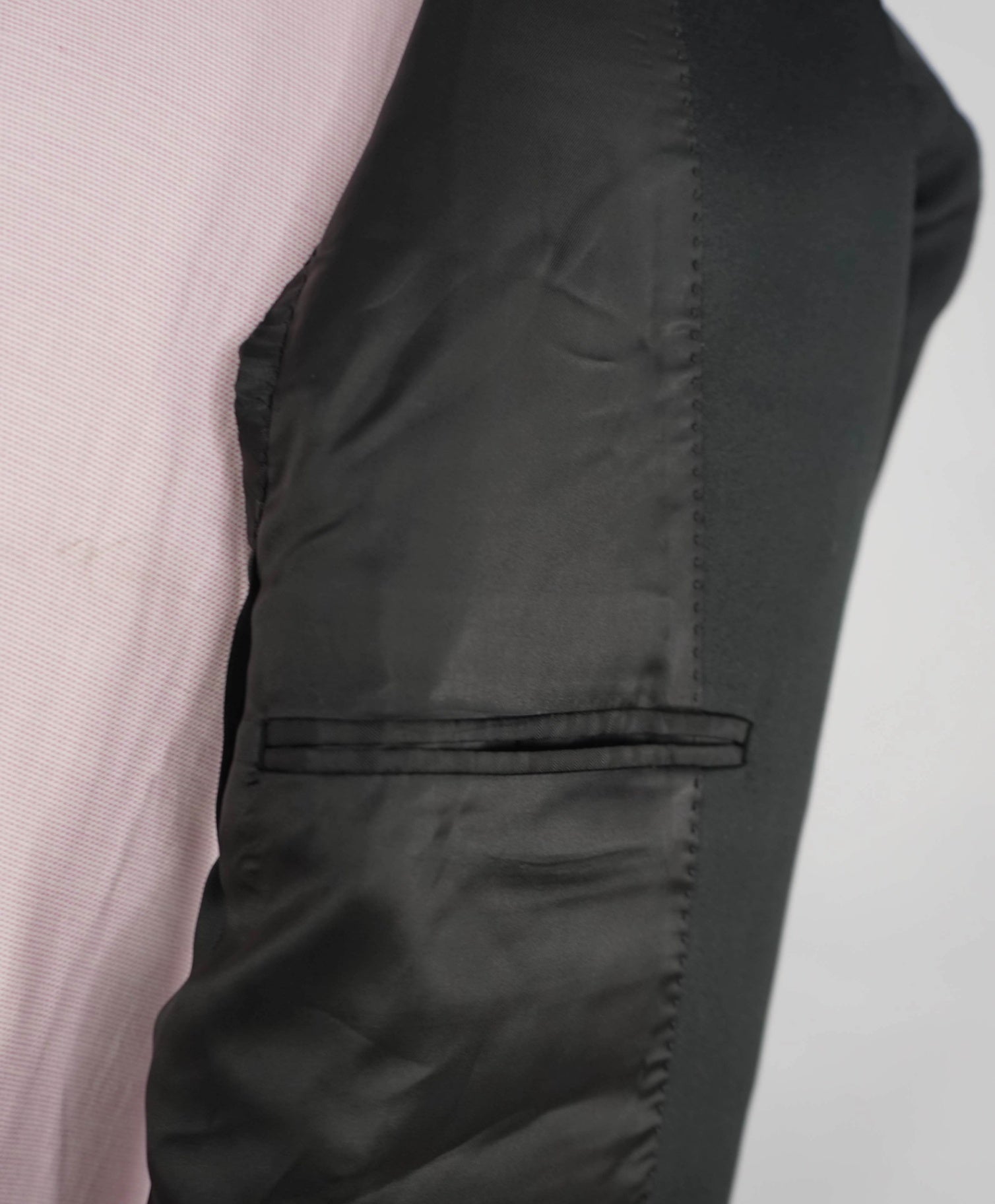 $2,195 CANALI - Black *CLOSET STAPLE* Notch Lapel Tuxedo Suit - 44R