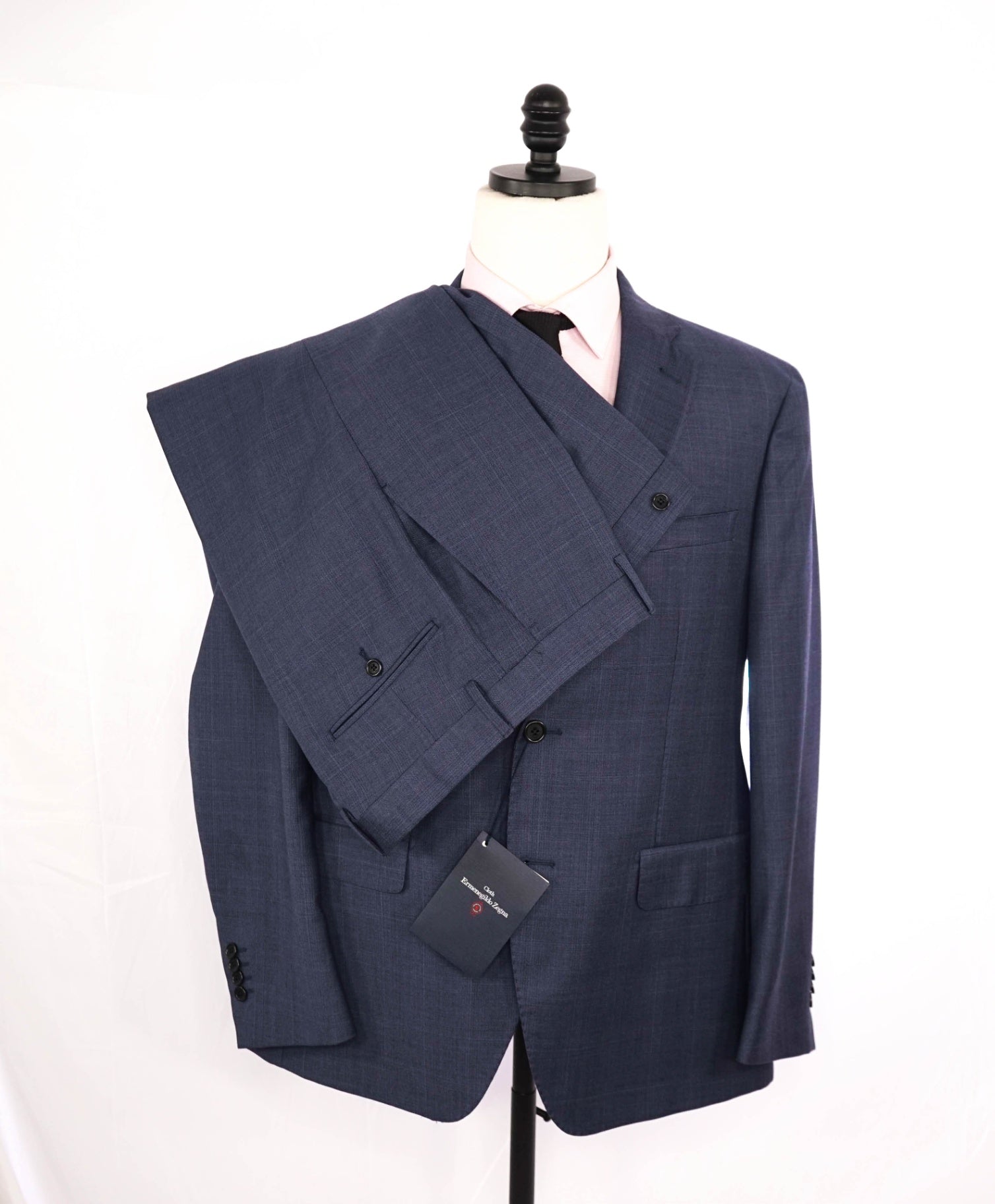 ERMENEGILDO ZEGNA - By SAKS 5TH AVE "Modern" Blue Suit 42R