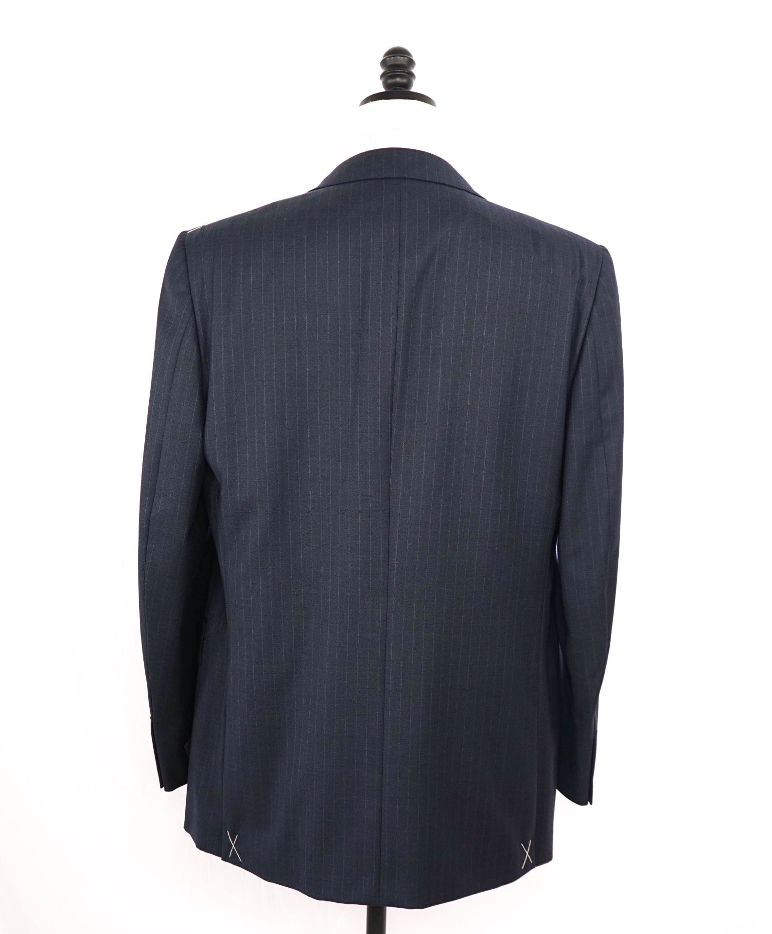 $3,995 Ermenegildo Zegna "Multiseason" Navy Chalk Stripe Suit 46L
