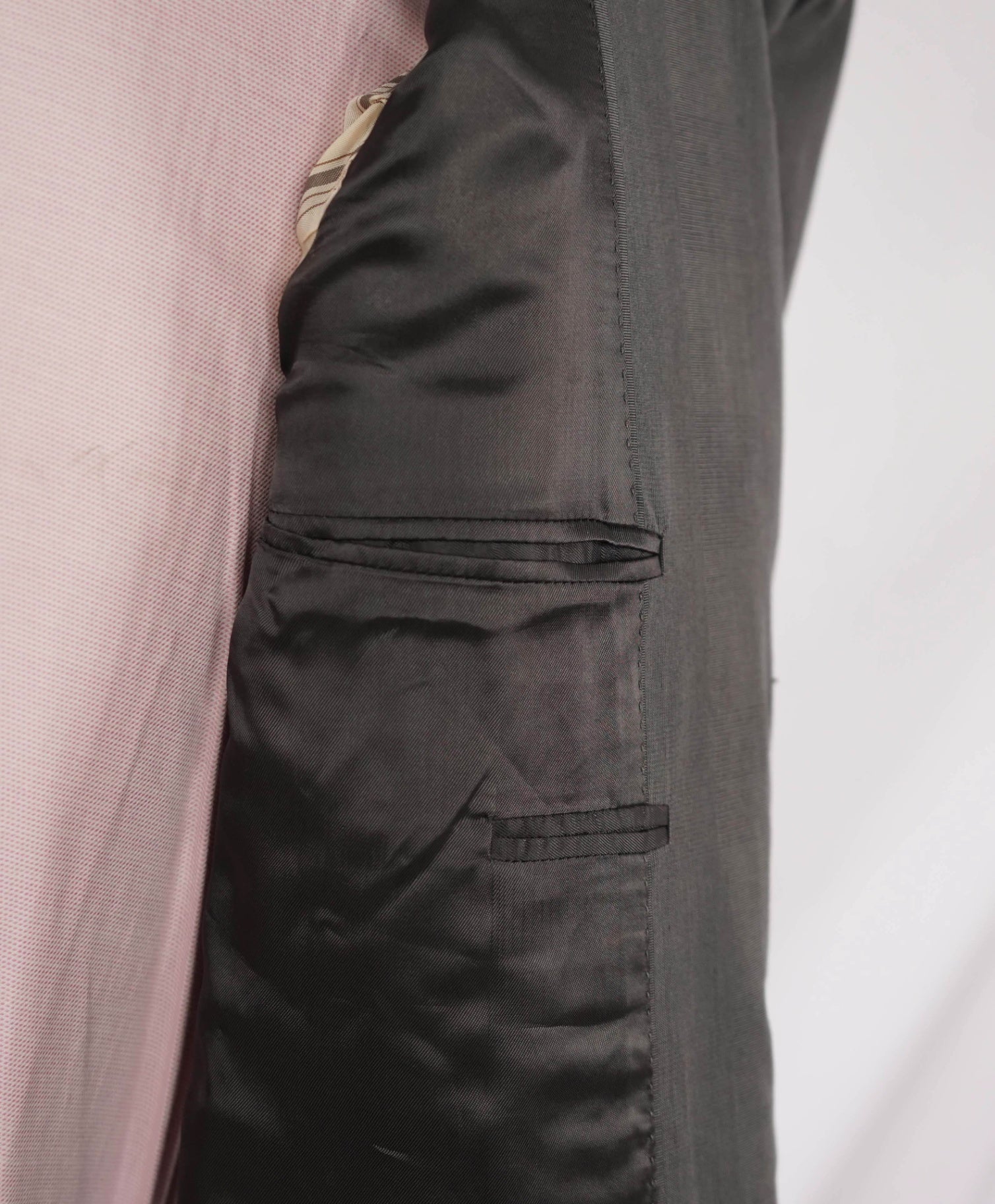 $2,000 Caruso Grey Plaid COTTON/SILK 2/3-Btn Roll Lapel Suit 38R