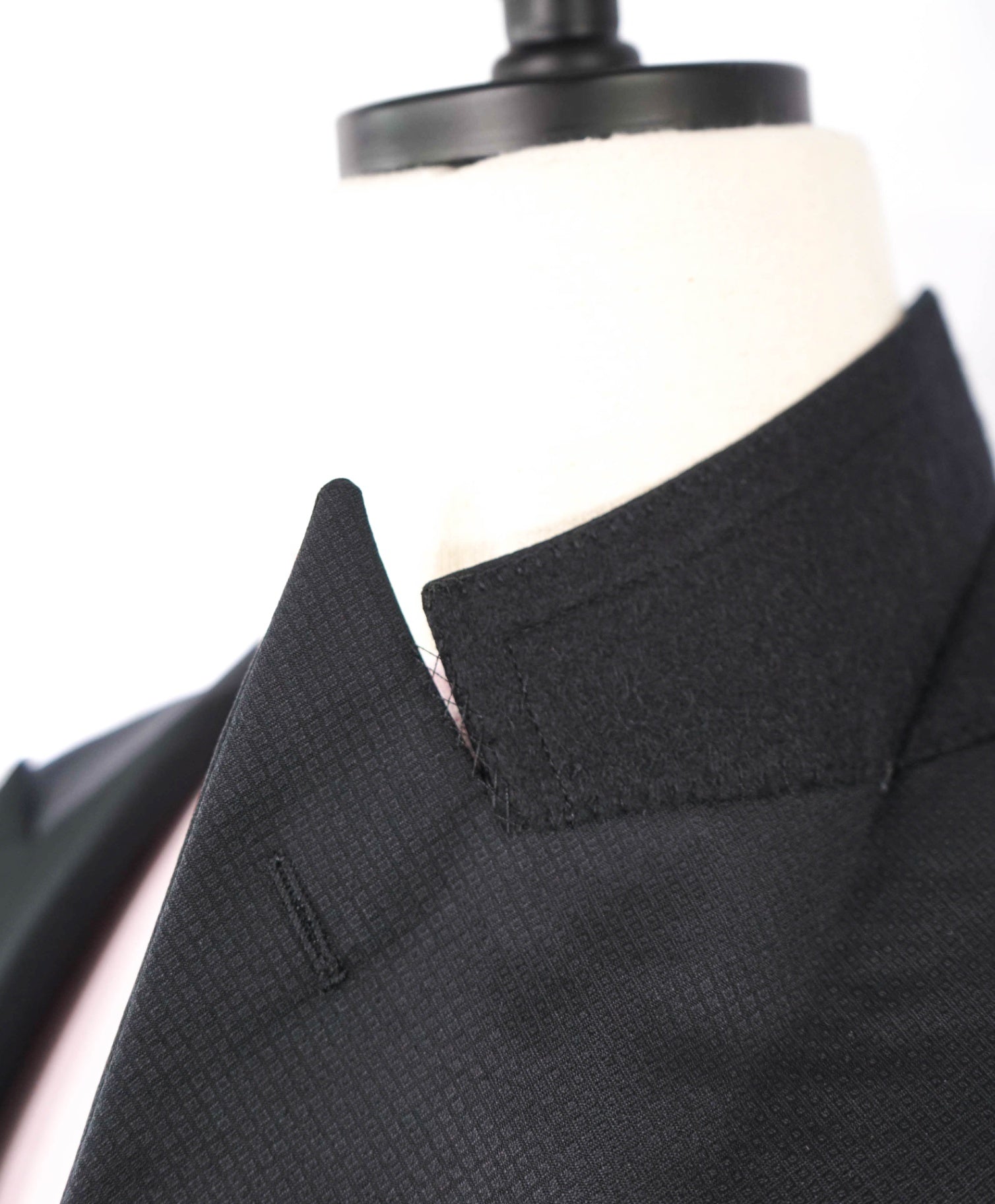 $2,195 CANALI Micro Textured Black Wool Peak Lapel Tuxedo Suit 46R