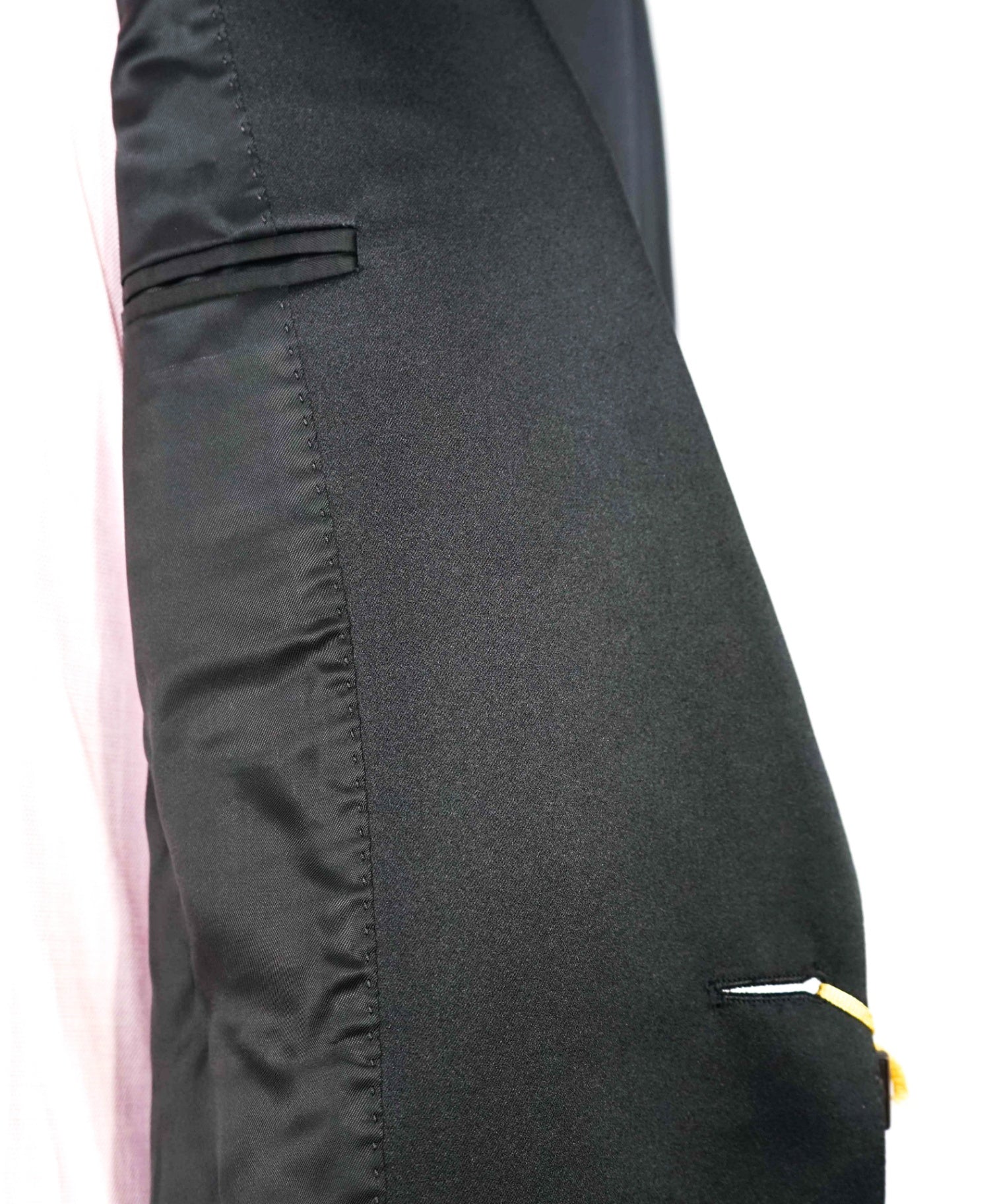 $2,195 CANALI Micro Textured Black Wool Peak Lapel Tuxedo Suit 46R