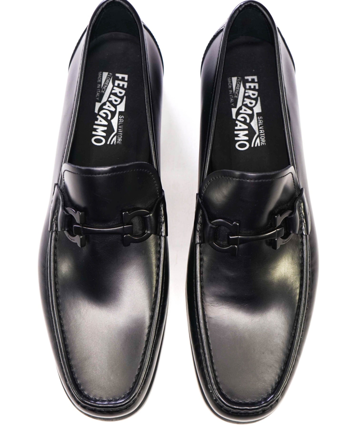 $850 Salvatore Ferragamo "GRANDIOSO" Black on Black Loafers 10.5 E