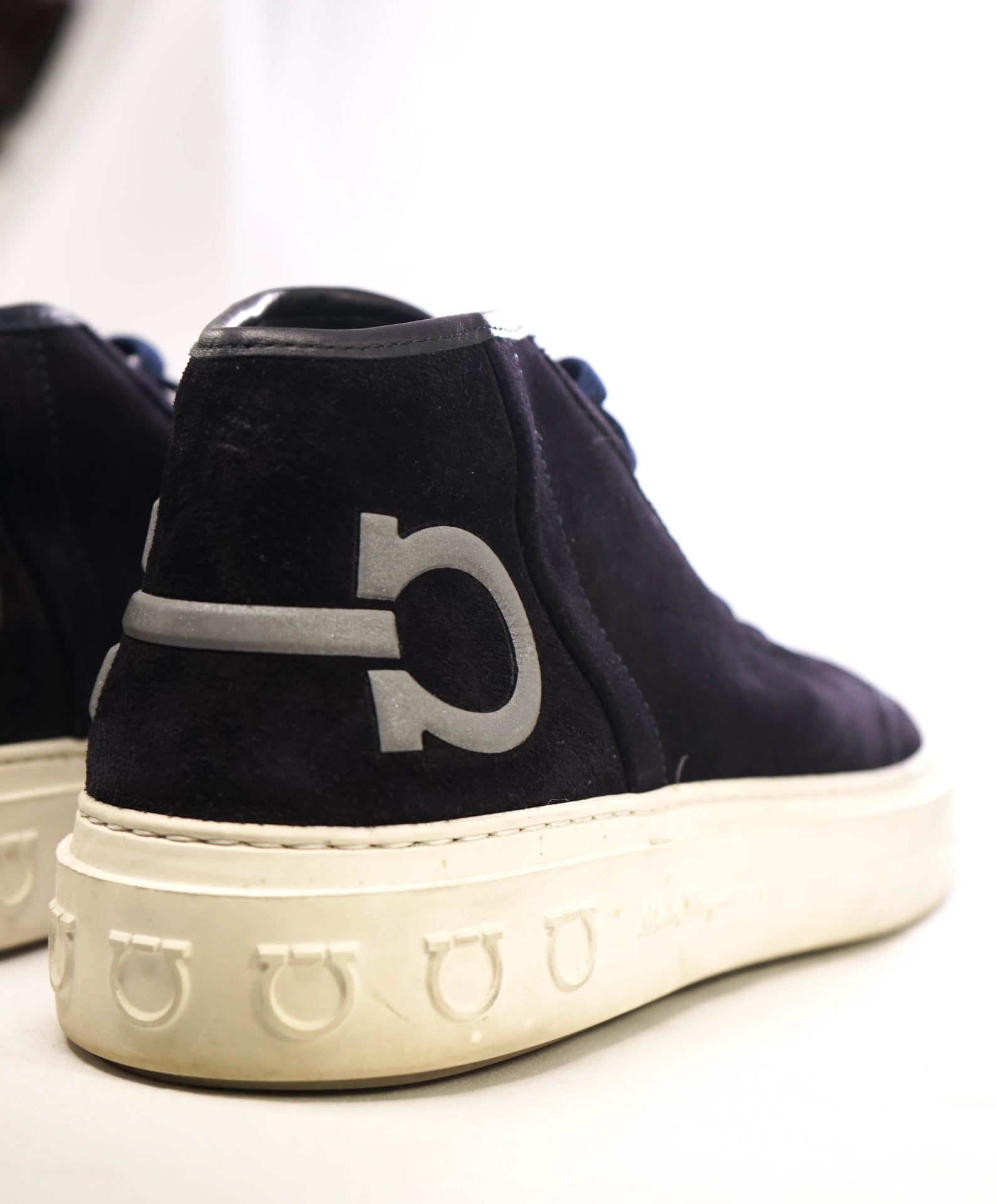 $750 Salvatore Ferragamo Navy Logo Hightop Sneakers Suede 9 M