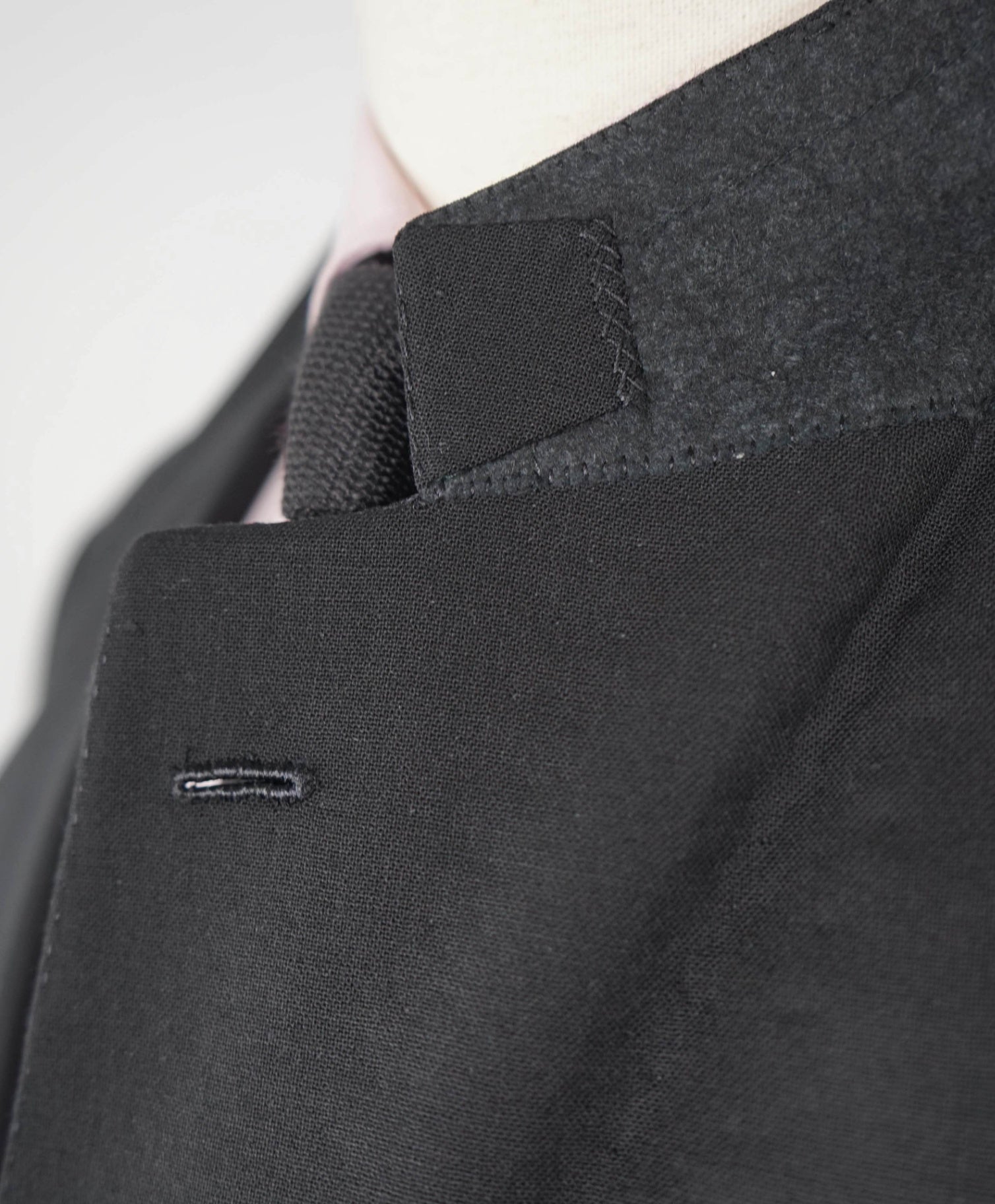 $4,800 BRIONI Solid Black 2/3 Btn Roll Lapel Wool Blazer 52R