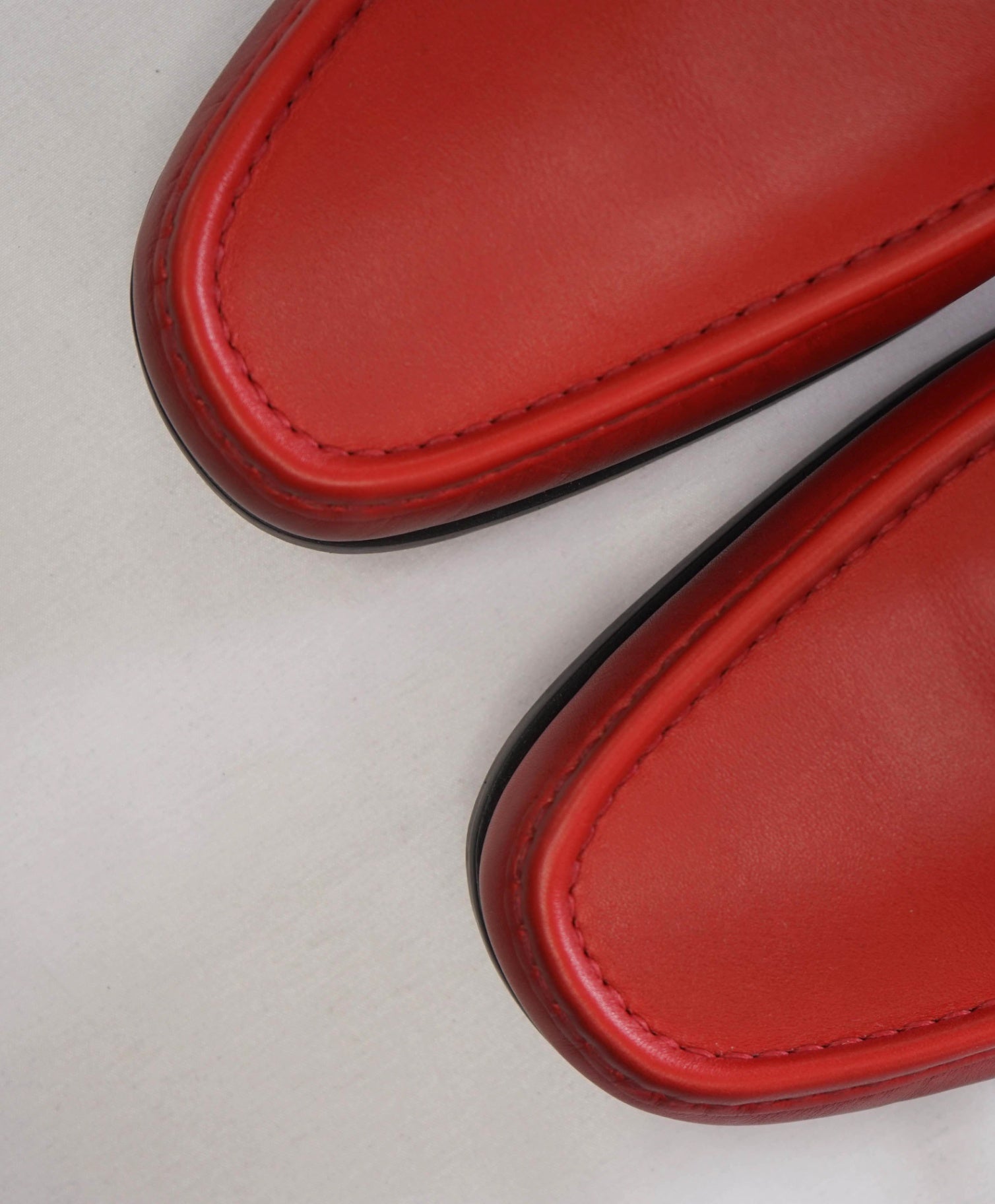 $850 Salvatore Ferragamo "GRANDIOSO" Red Gradient Loafers 12 EE