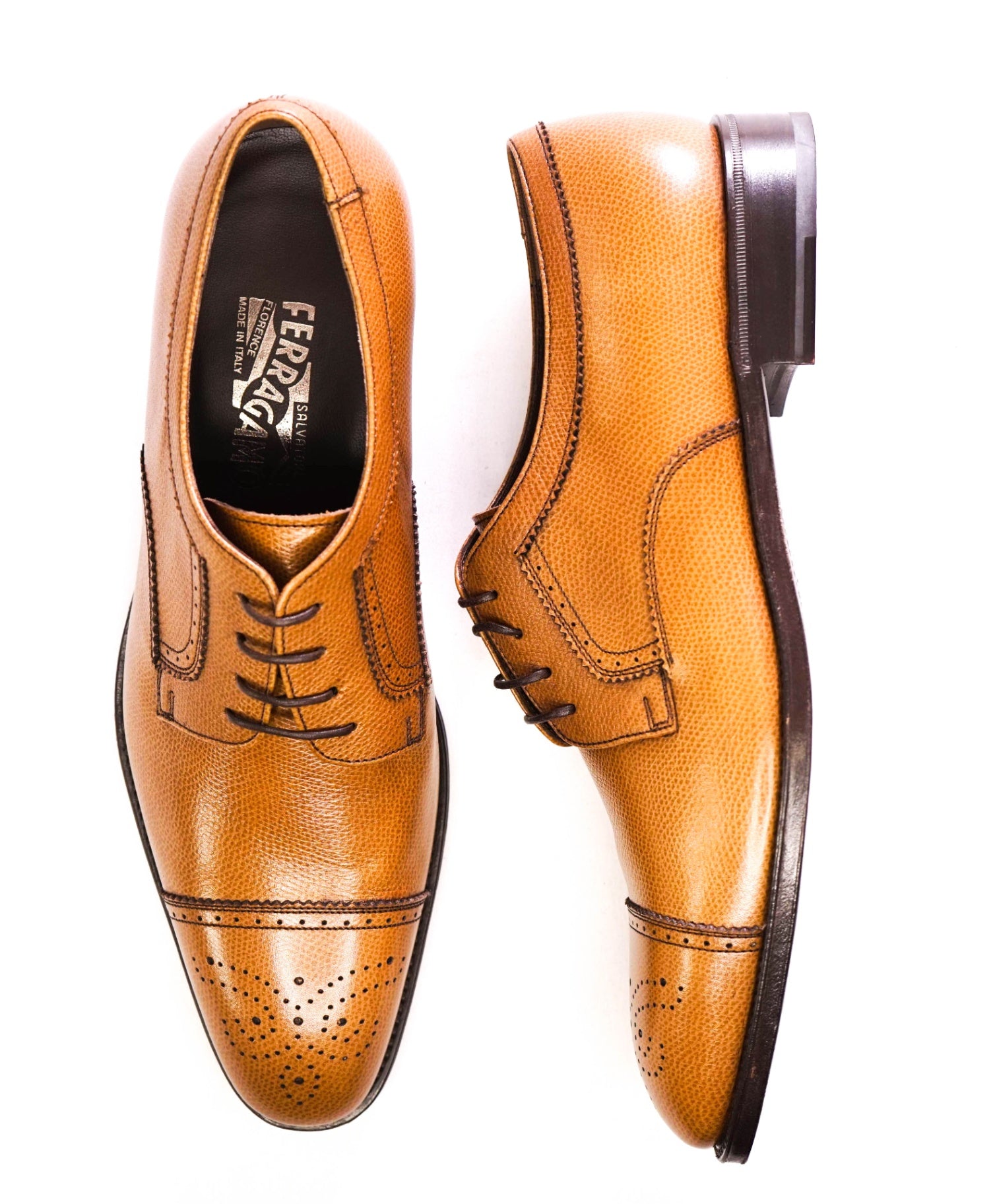 $850 FERRAGAMO Light Brown textured "MANTA" Oxfords 9.5 D