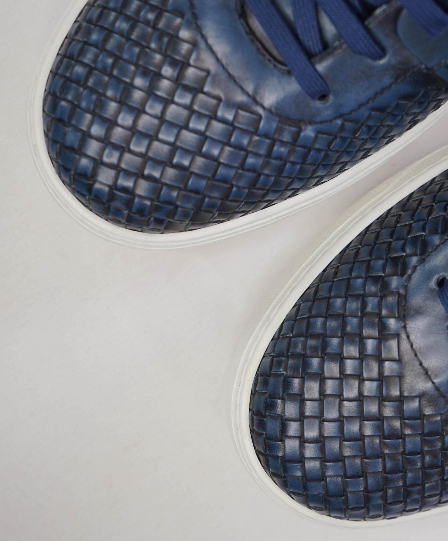 $850 FERRAGAMO Navy Blue Woven Gancini Leather Sneakers 12M
