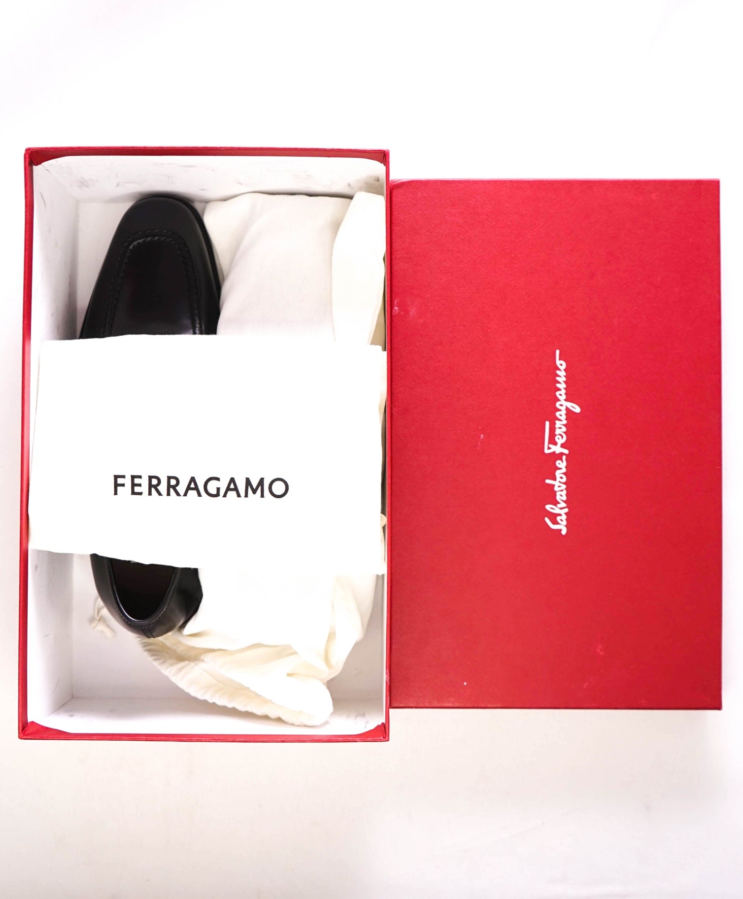 $950 FERRAGAMO - Black "ROLLY" Leather Loafers - 7.5 EE