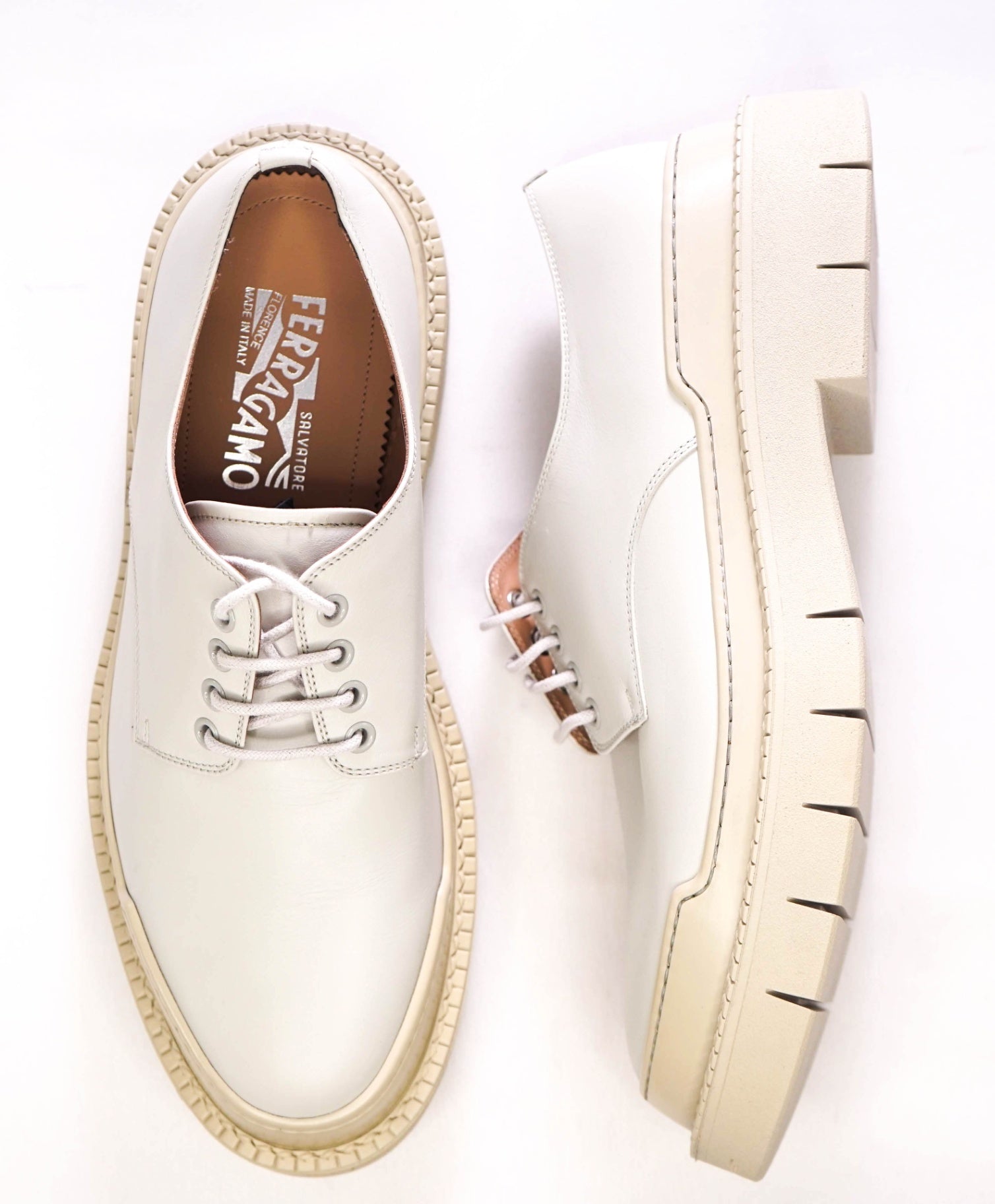 $1,050 FERRAGAMO - Light Gray/ Stone Ivory Derbies Shoes - 8 M