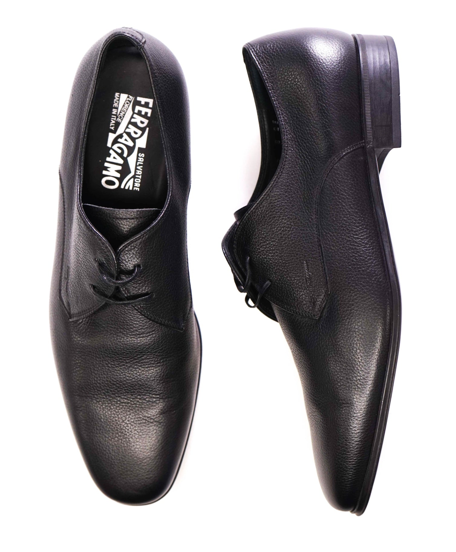 $850 Salvatore Ferragamo Black "FORTUNATO" Pebbled Leather 8 EE