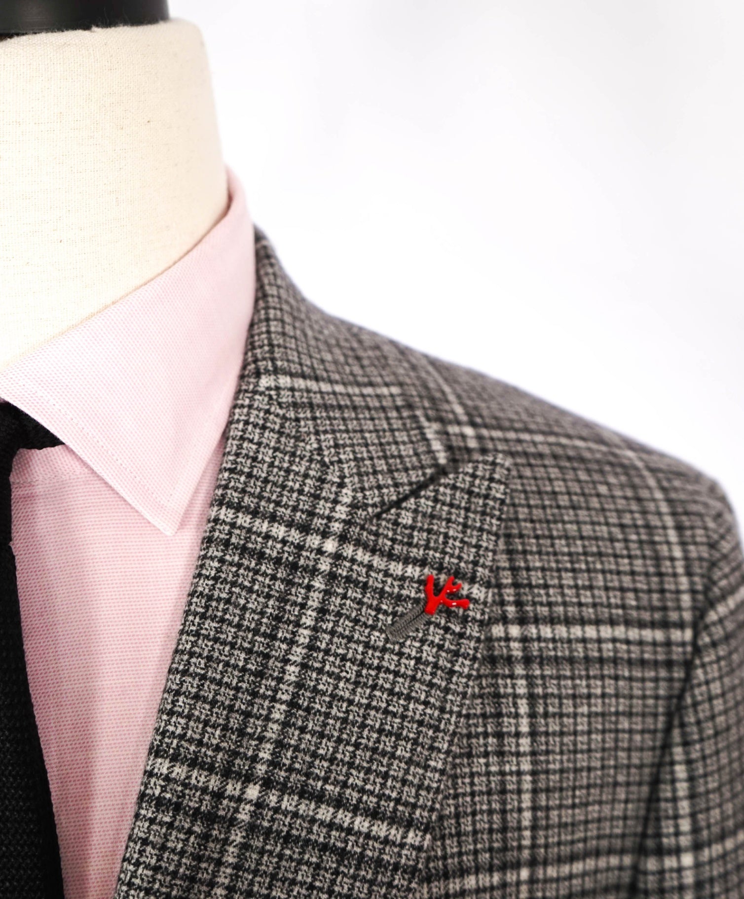 $4,695 Isaia - Gray Plaid Wool/Cashmere Peak Lapel 1of1 Blazer - 44R