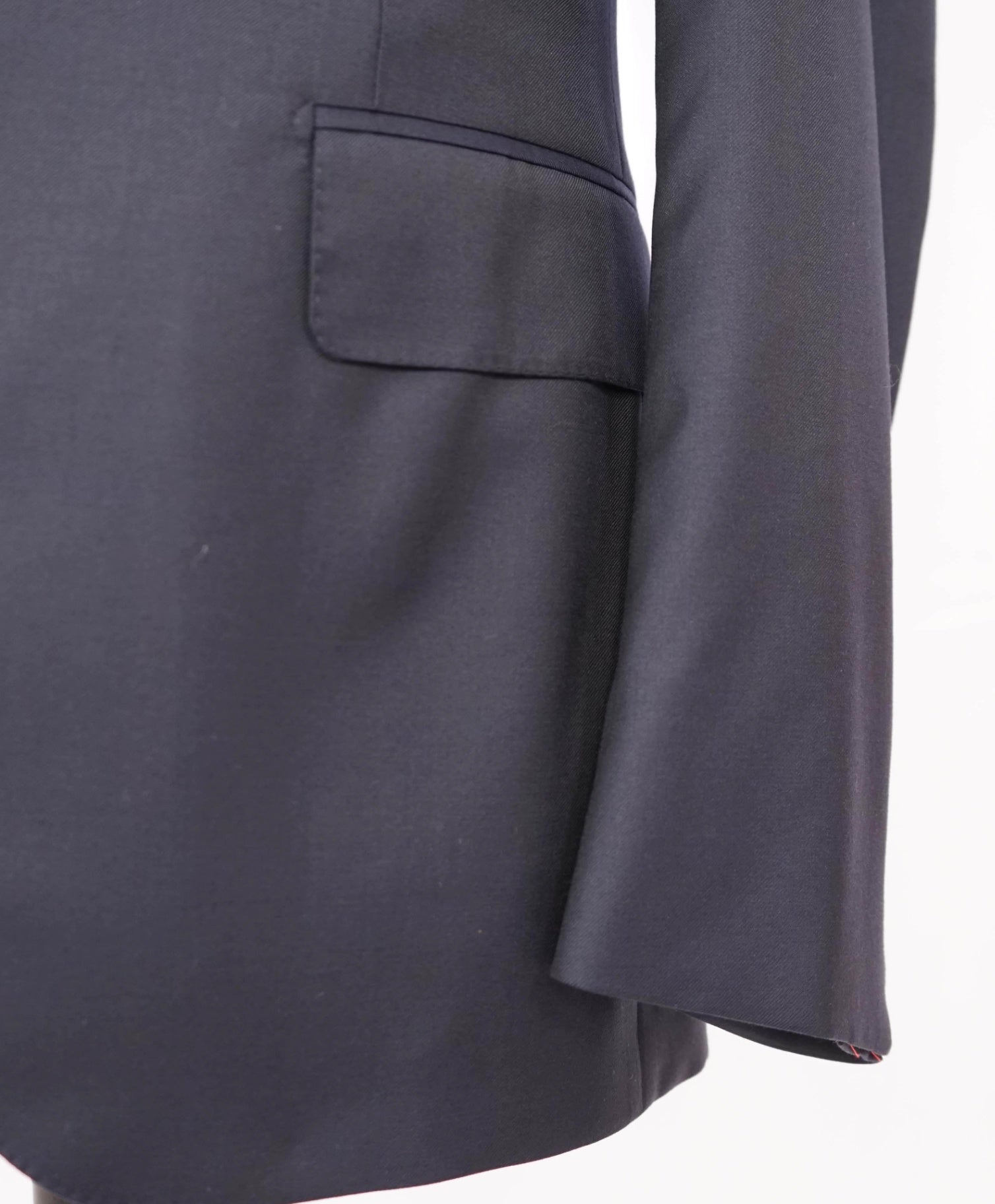 $3,995 ISAIA - Solid Navy Blue *CLOSET STAPLE* Coral Pin Suit - 40R