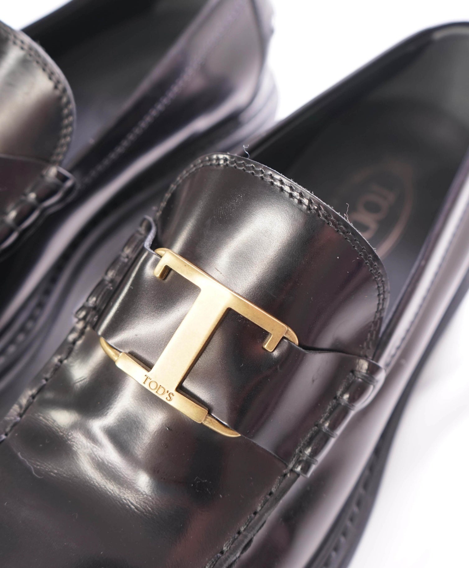 $895 Tod's - Black Lug Sole T Logo Loafers - US 9.5 (UK8.5)
