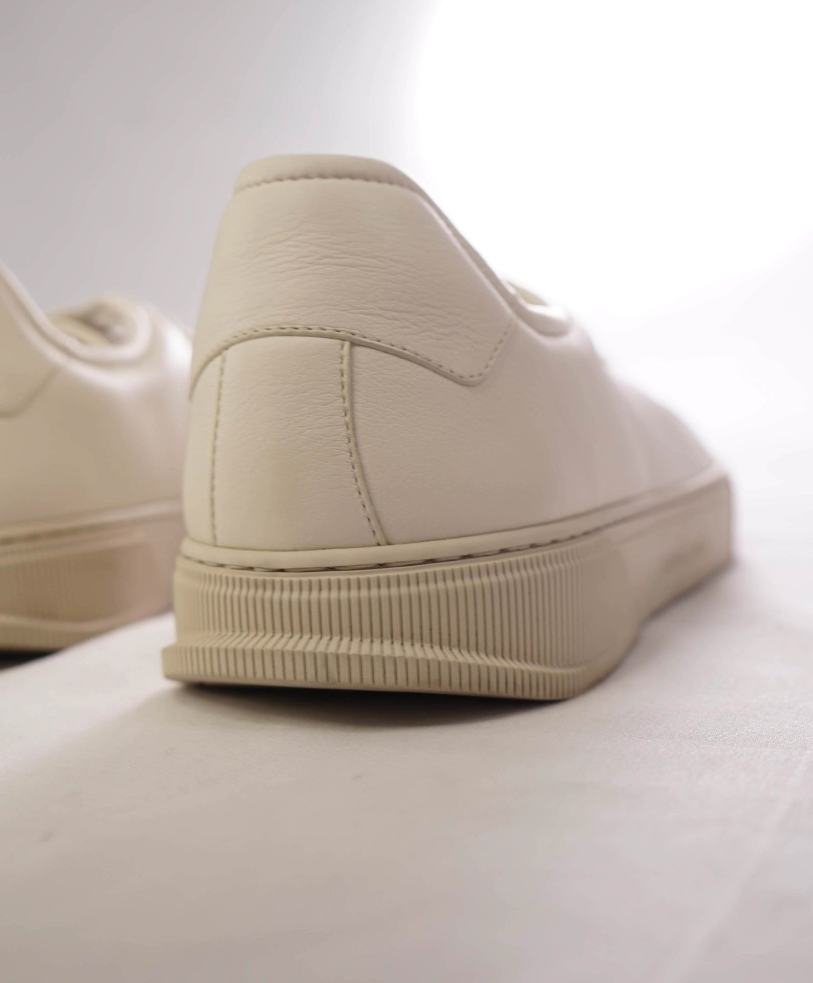$750 FERRAGAMO - White Ivory Logo Sneakers Leather - 11 M