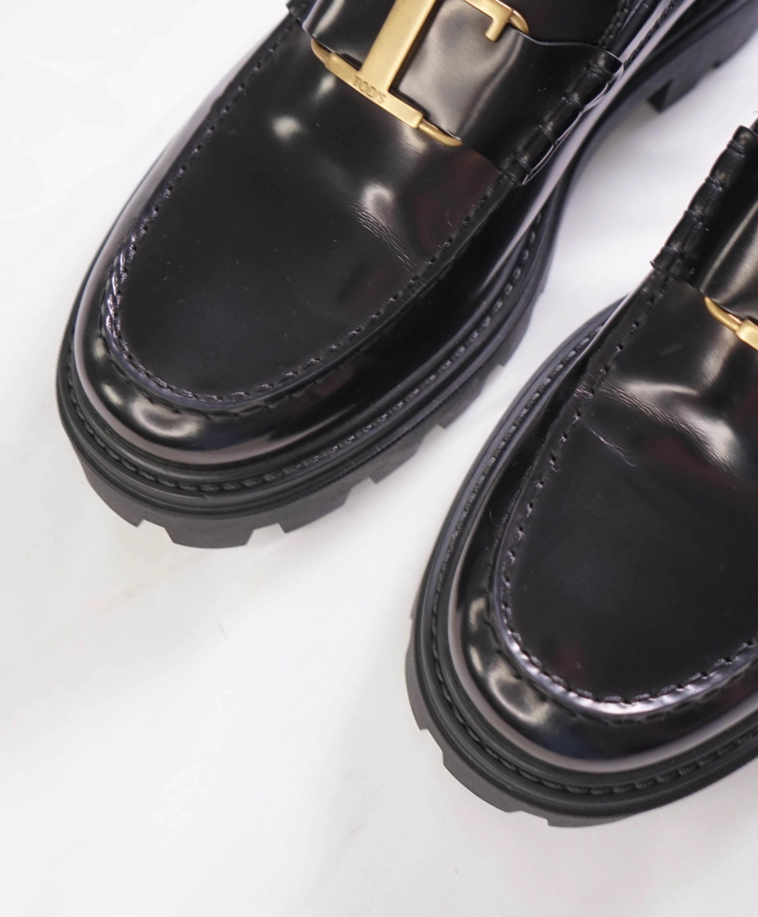$895 Tod's - Black Lug Sole T Logo Loafers - US 9.5 (UK8.5)