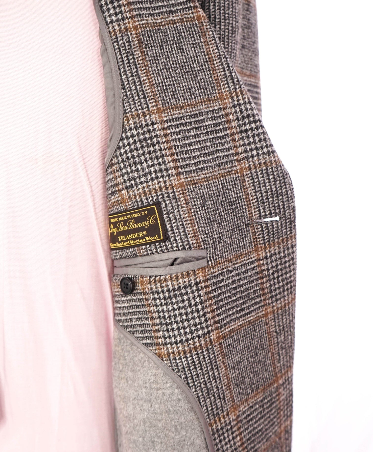 $1,198 SAKS 5TH AVE - LORO PIANA "Zelander" Merino Wool - 38R