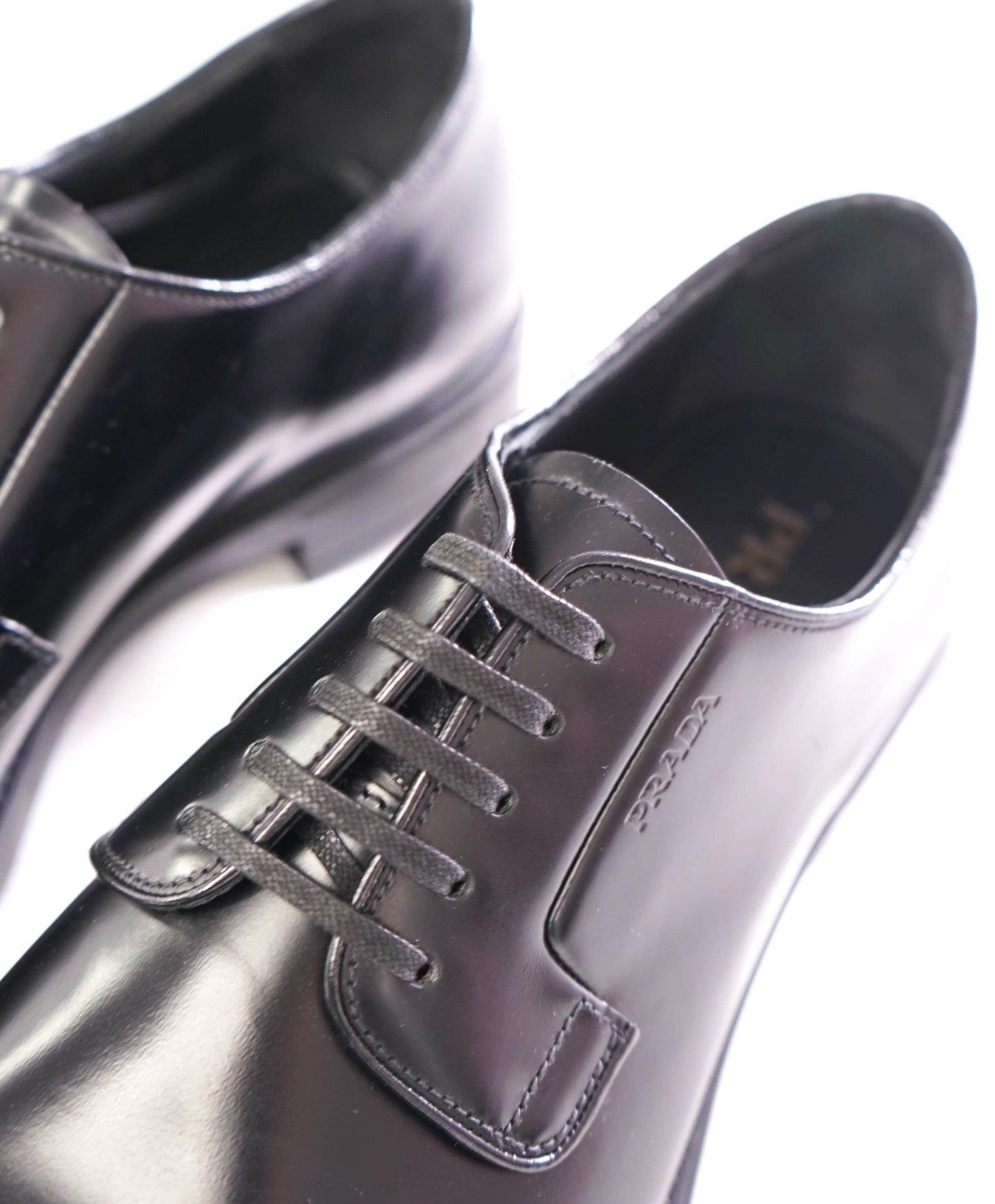 $1,150 PRADA - Black Brushed Leather Derby Lace-Ups - US 9 (UK8)