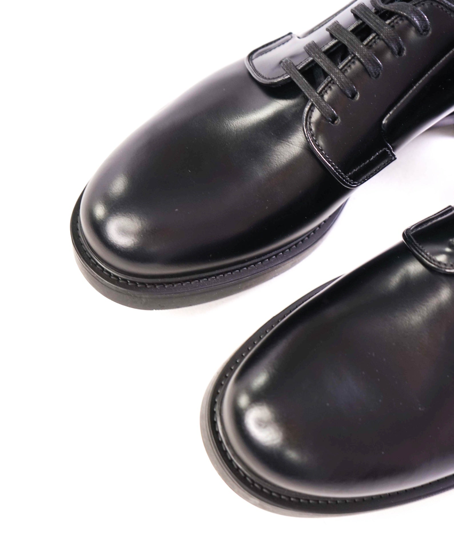$1,150 PRADA - Black Brushed Leather Derby Lace-Ups - US 9 (UK8)