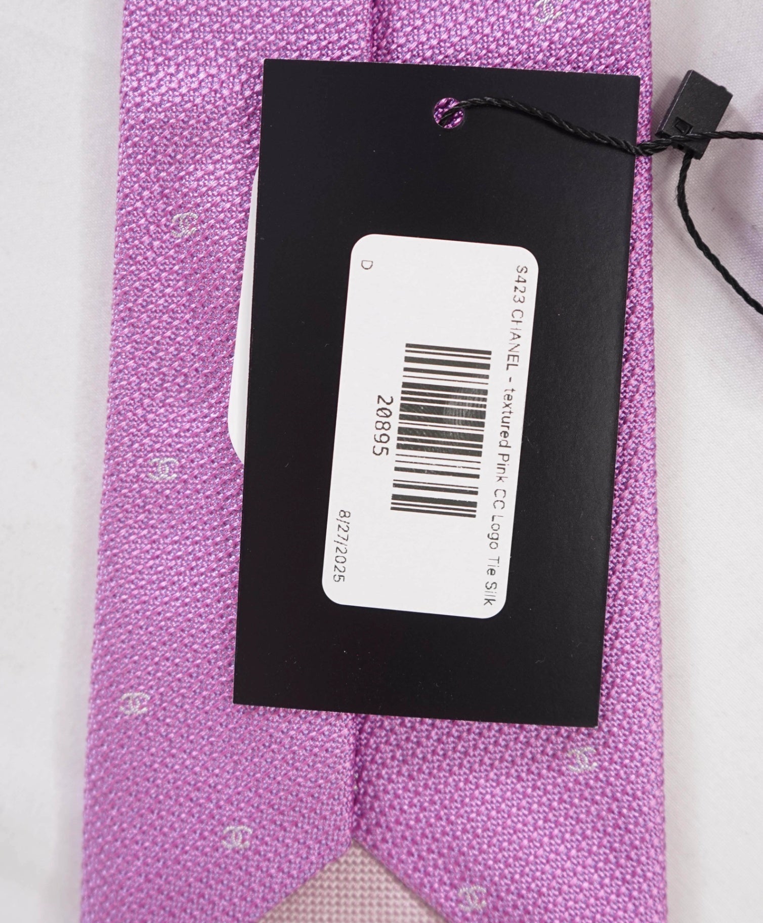 $425 CHANEL - Textured Pink CC Logo Tie Silk - 3.25"