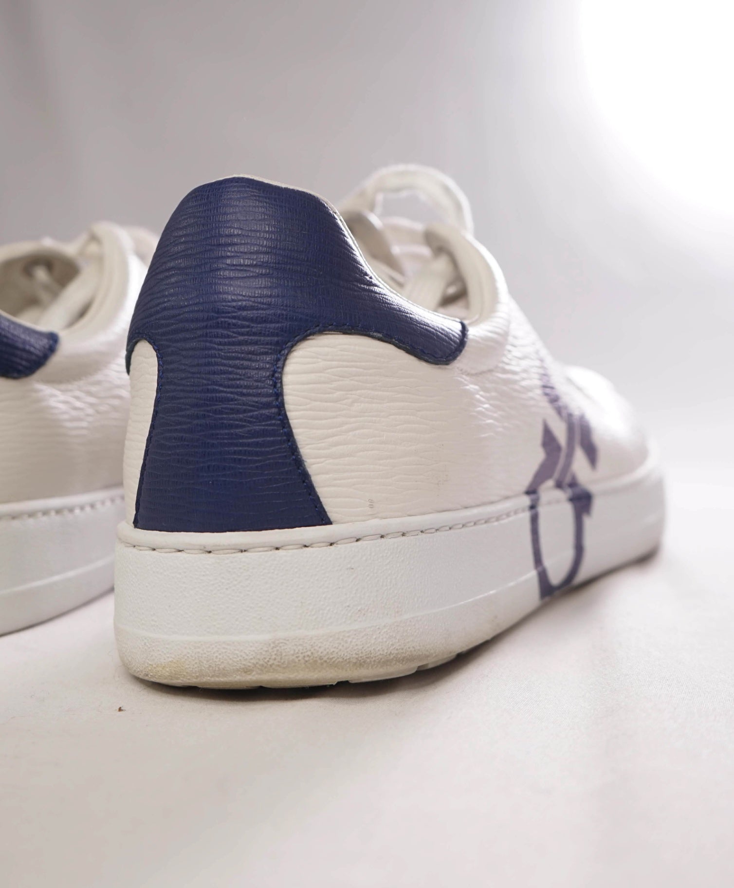 $750 SALVATORE FERRAGAMO - White/Blue Sneakers Leather - 10.5 M