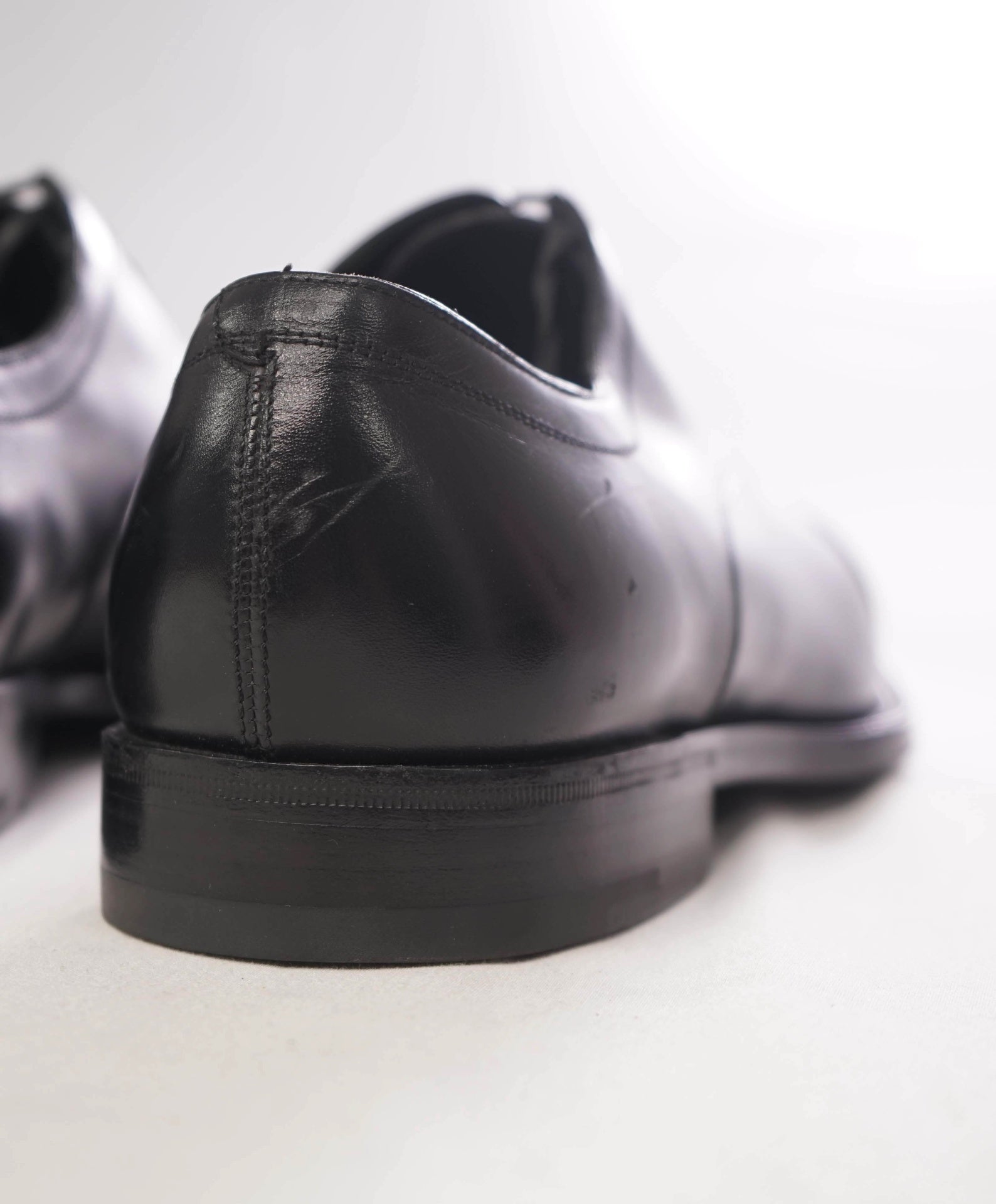 $895 SALVATORE FERRAGAMO - Black "SACCHETTO" Oxfords - 7 3E