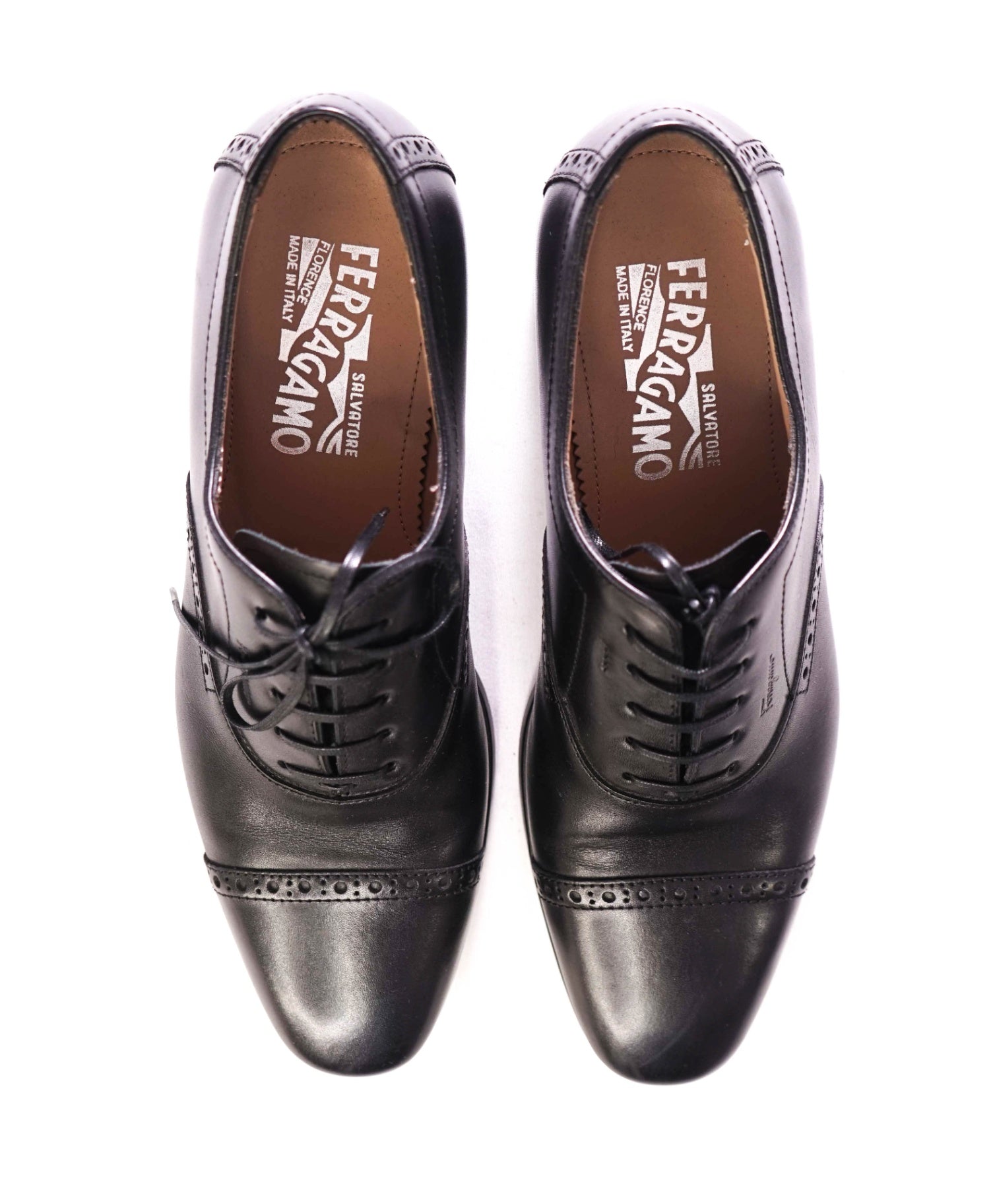 $950 SALVATORE FERRAGAMO - "Riley" Leather Black Oxfords - 7 D