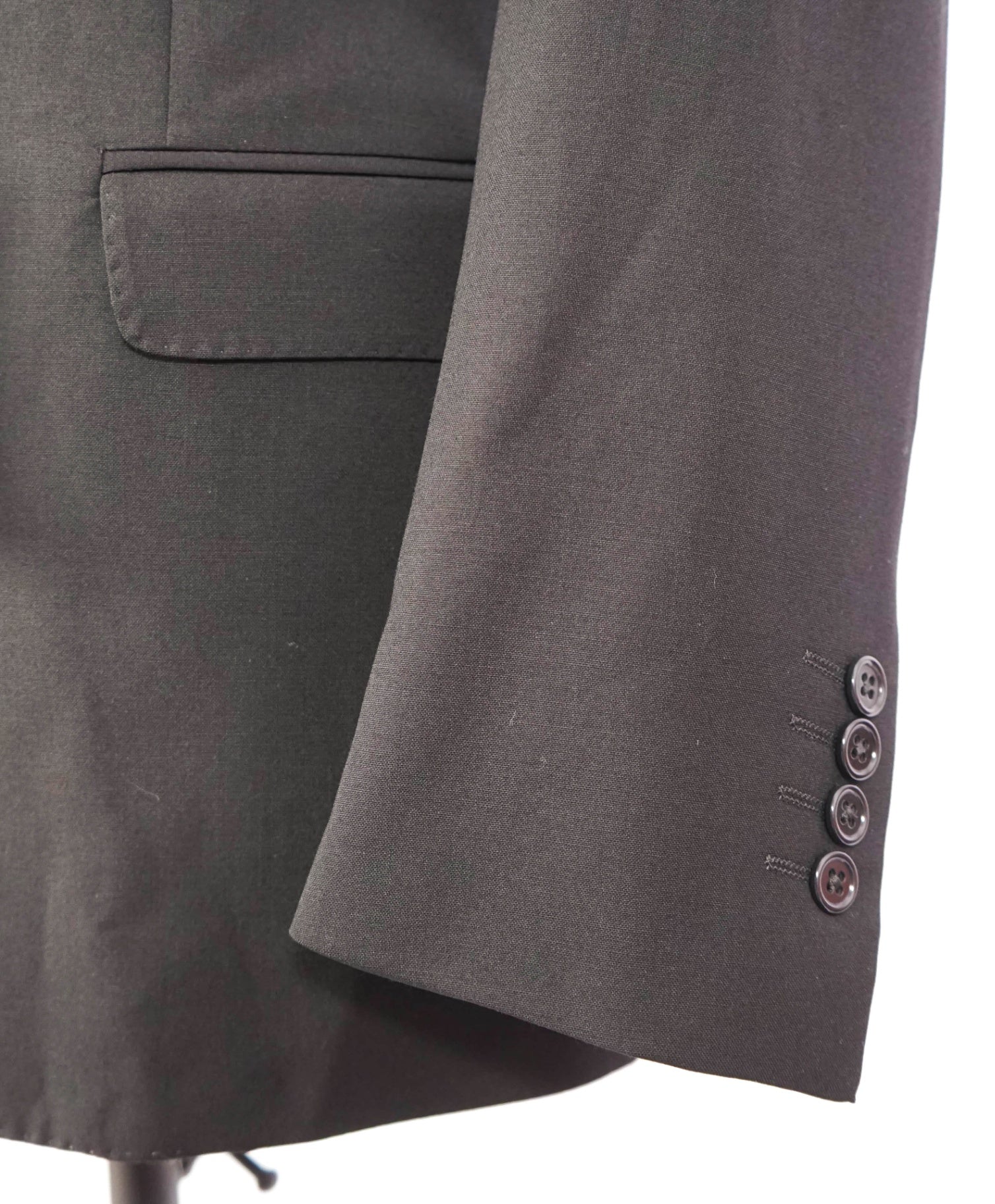 $1,995 EMPORIO ARMANI - Wool Solid Black "G LINE" Suit - 40R