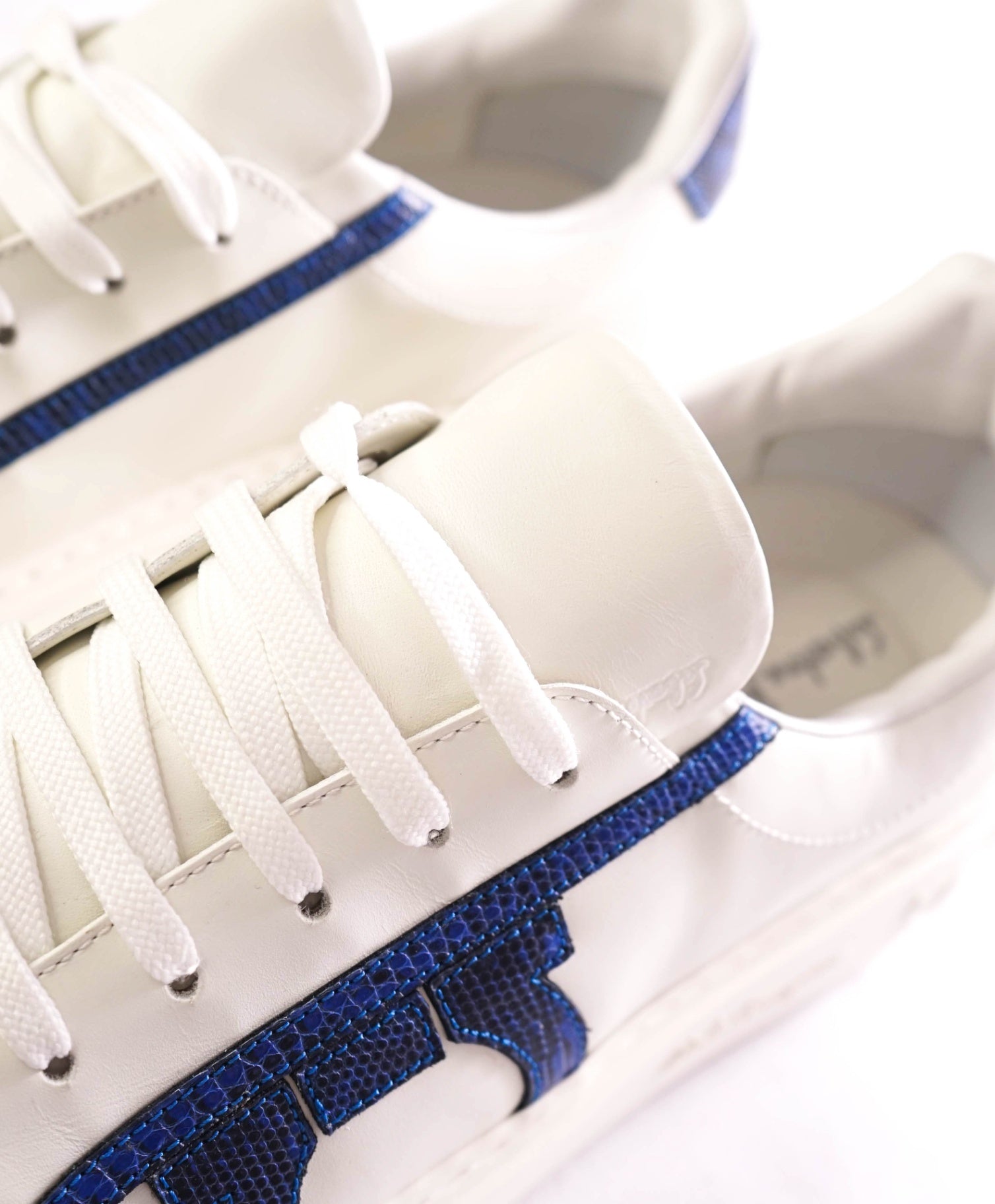 $795 SALVATORE FERRAGAMO - *BORG 5* Gancini Sneaker - 10 M